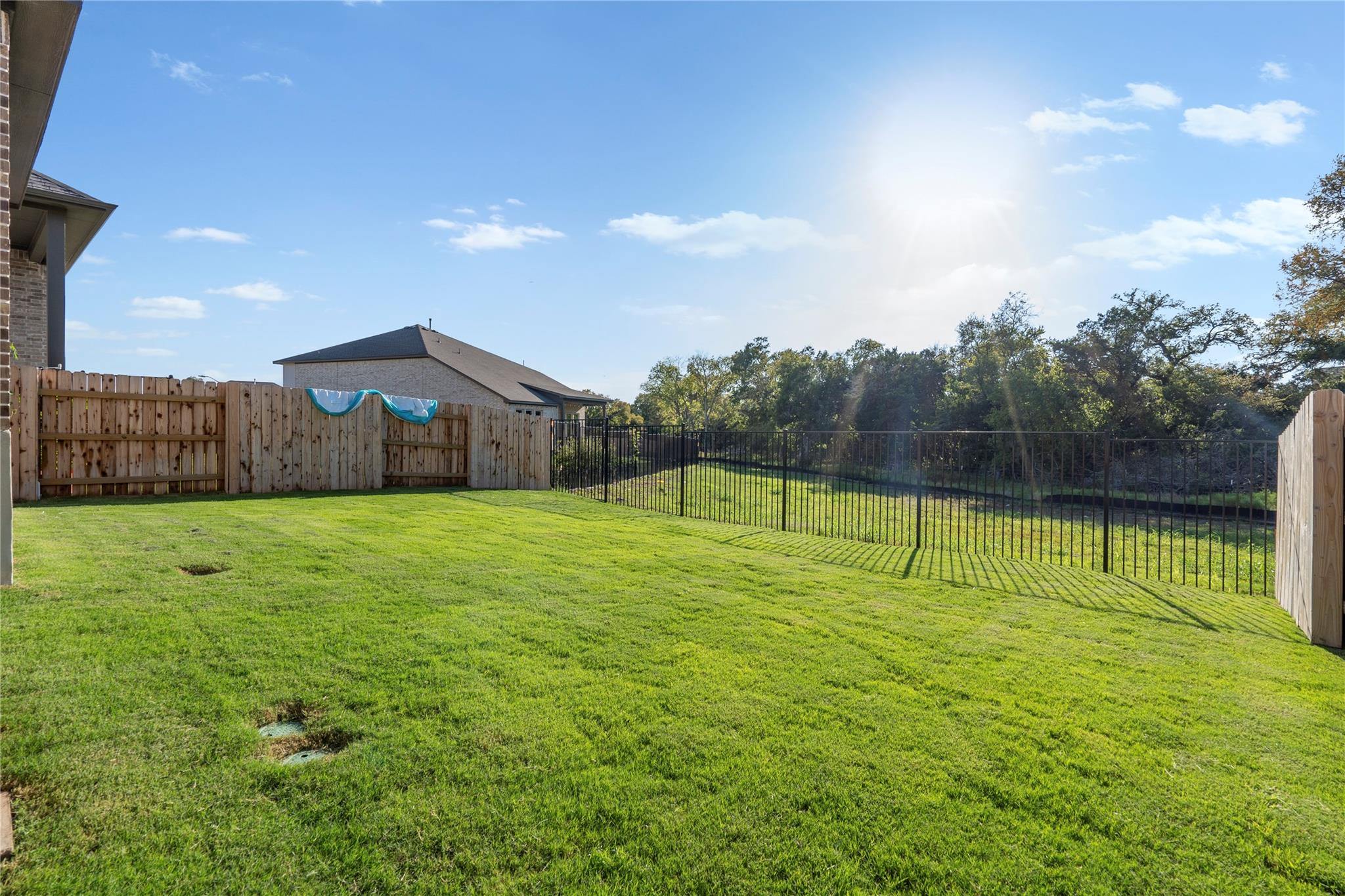 2521 Dabster Dr, Leander, TX 78641