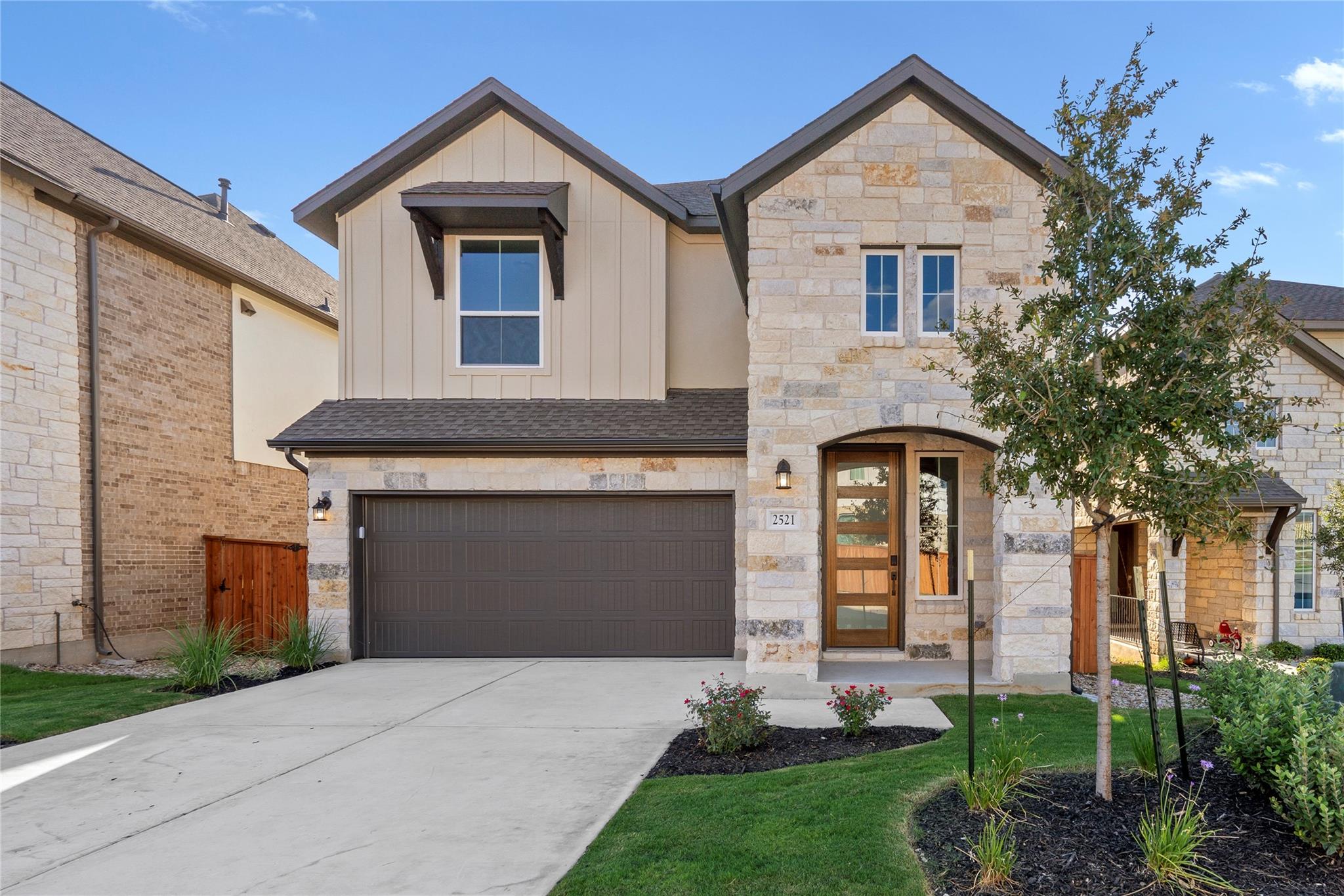 2521 Dabster Dr, Leander, TX 78641