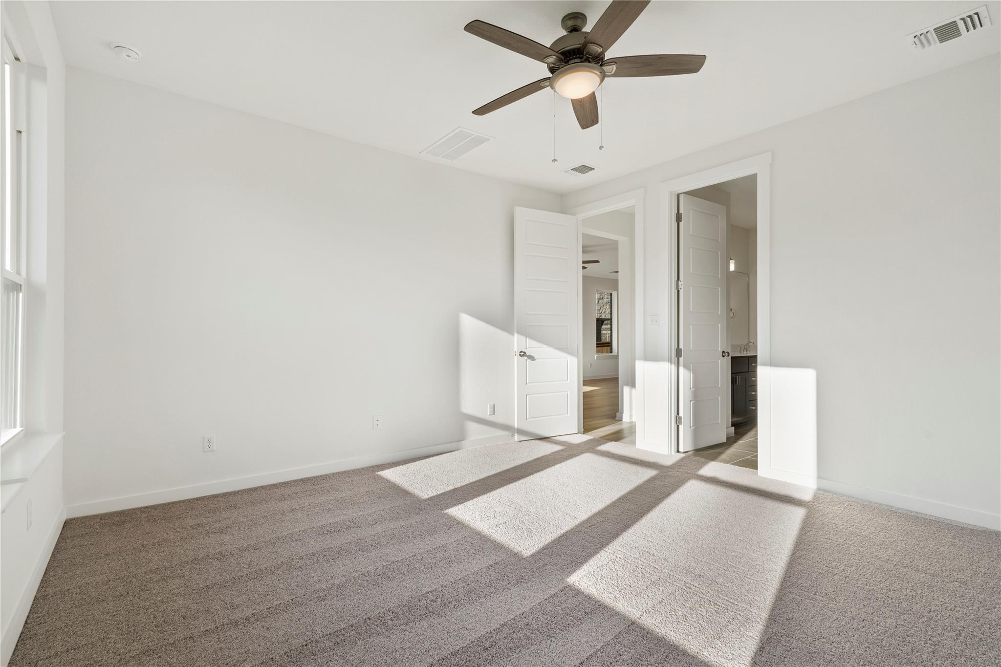 2521 Dabster Dr, Leander, TX 78641