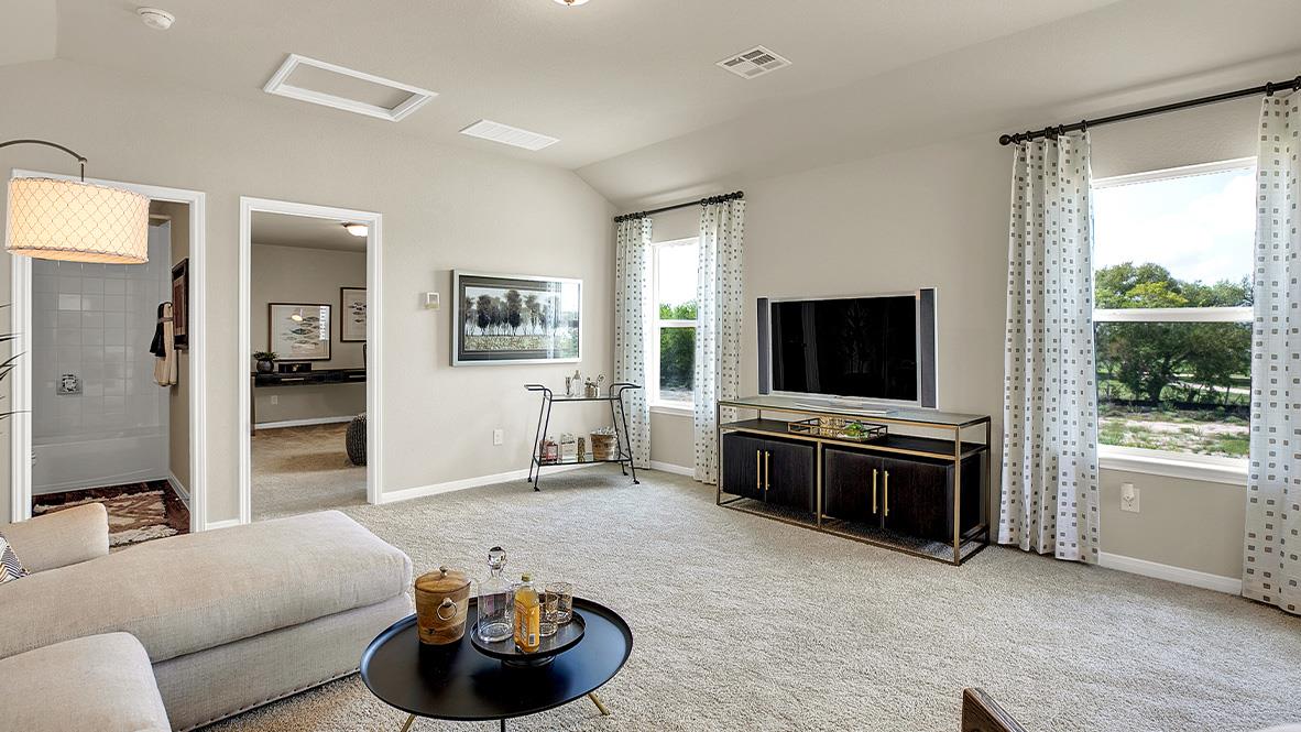 121 Little Walnut Cv, Kyle, TX 78640