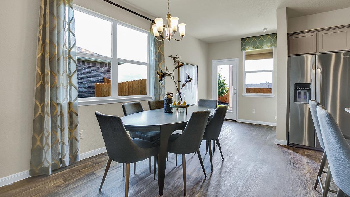 121 Little Walnut Cv, Kyle, TX 78640