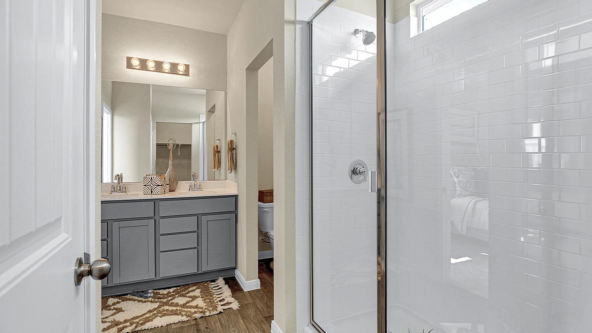 121 Little Walnut Cv, Kyle, TX 78640