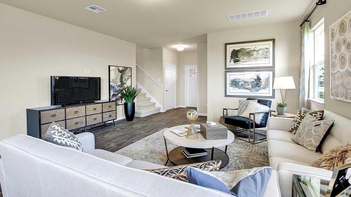 121 Little Walnut Cv, Kyle, TX 78640