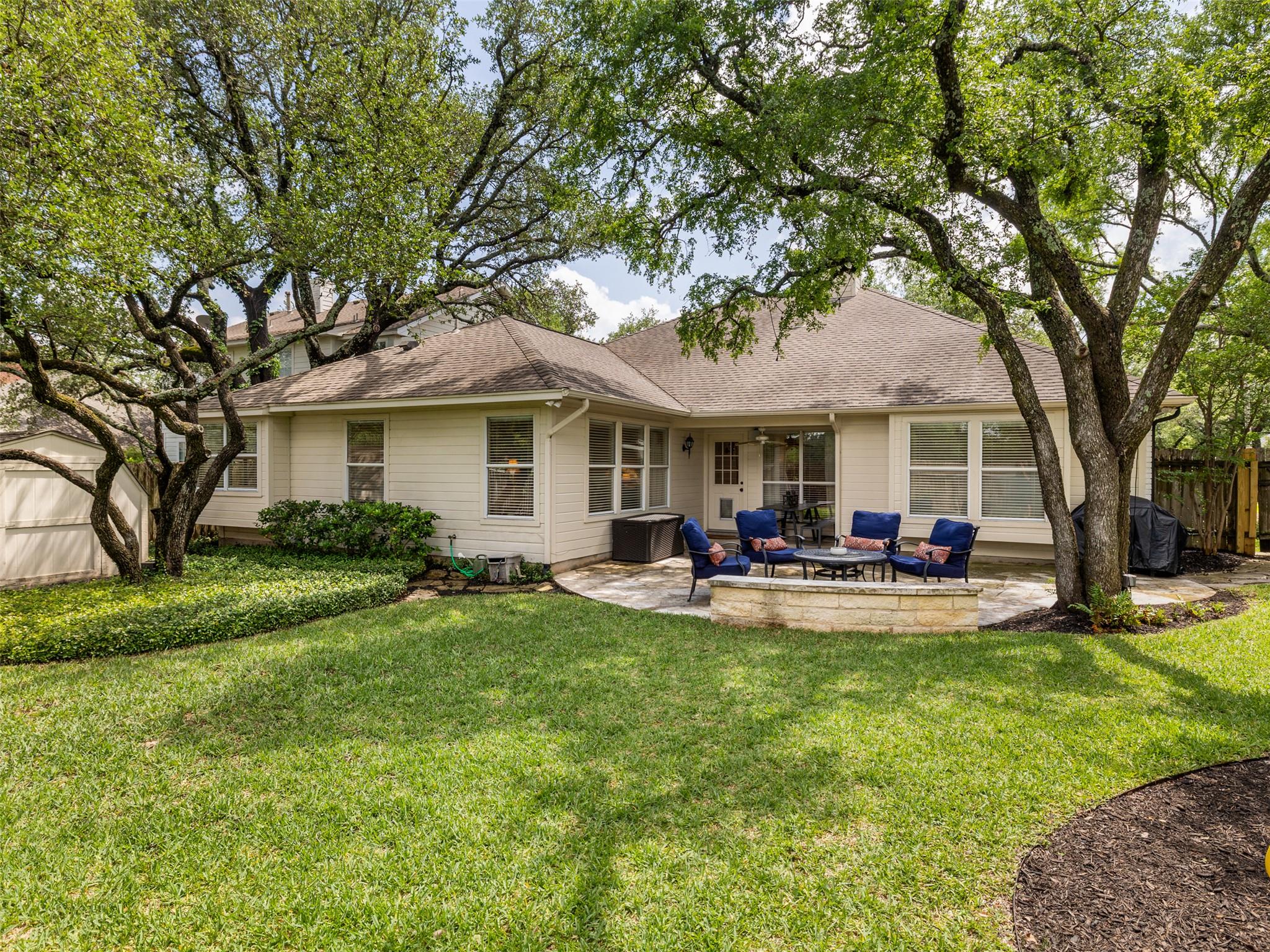 11042 Crossland Dr, Austin, TX 78726