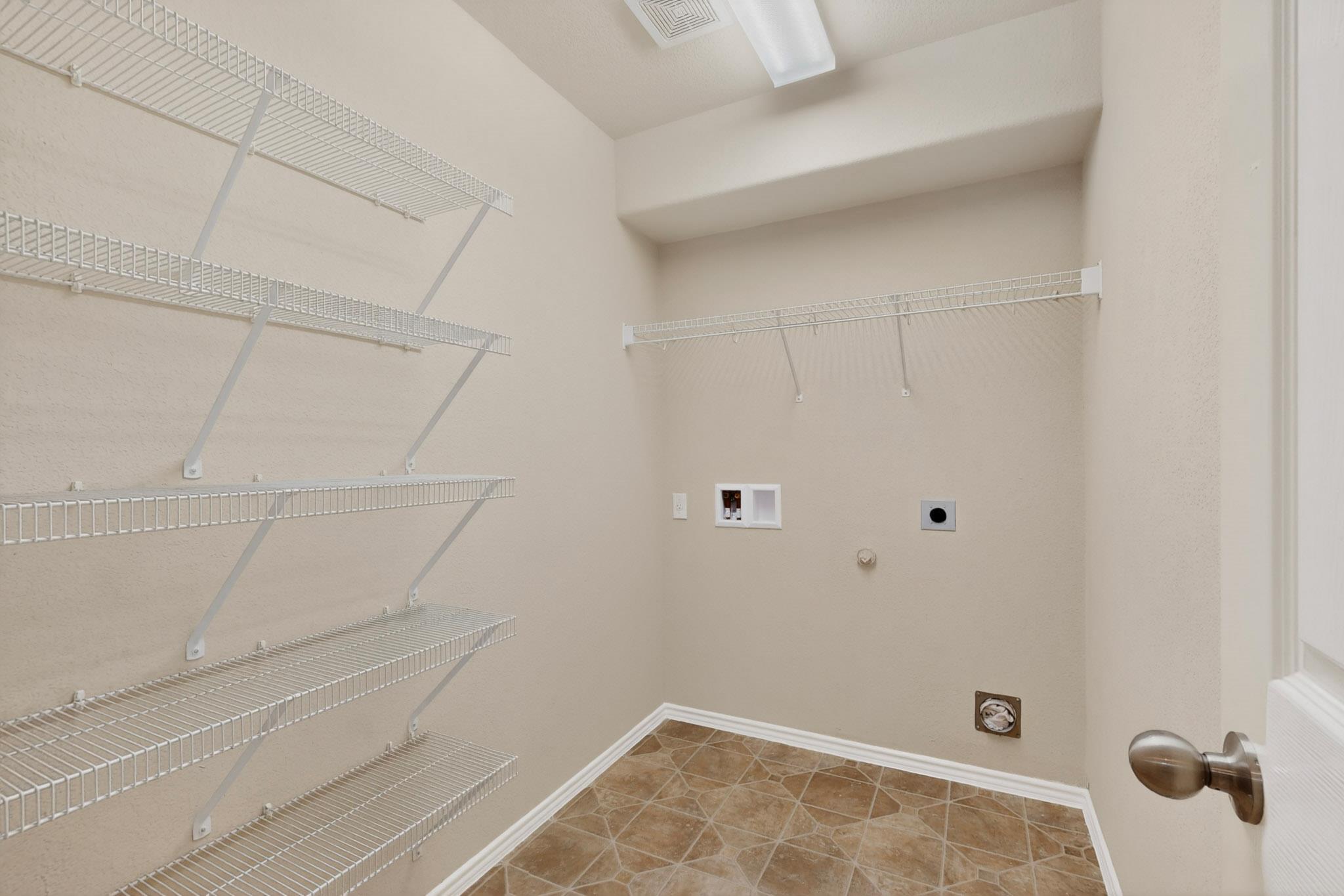 211 Lidell St, Hutto, TX 78634