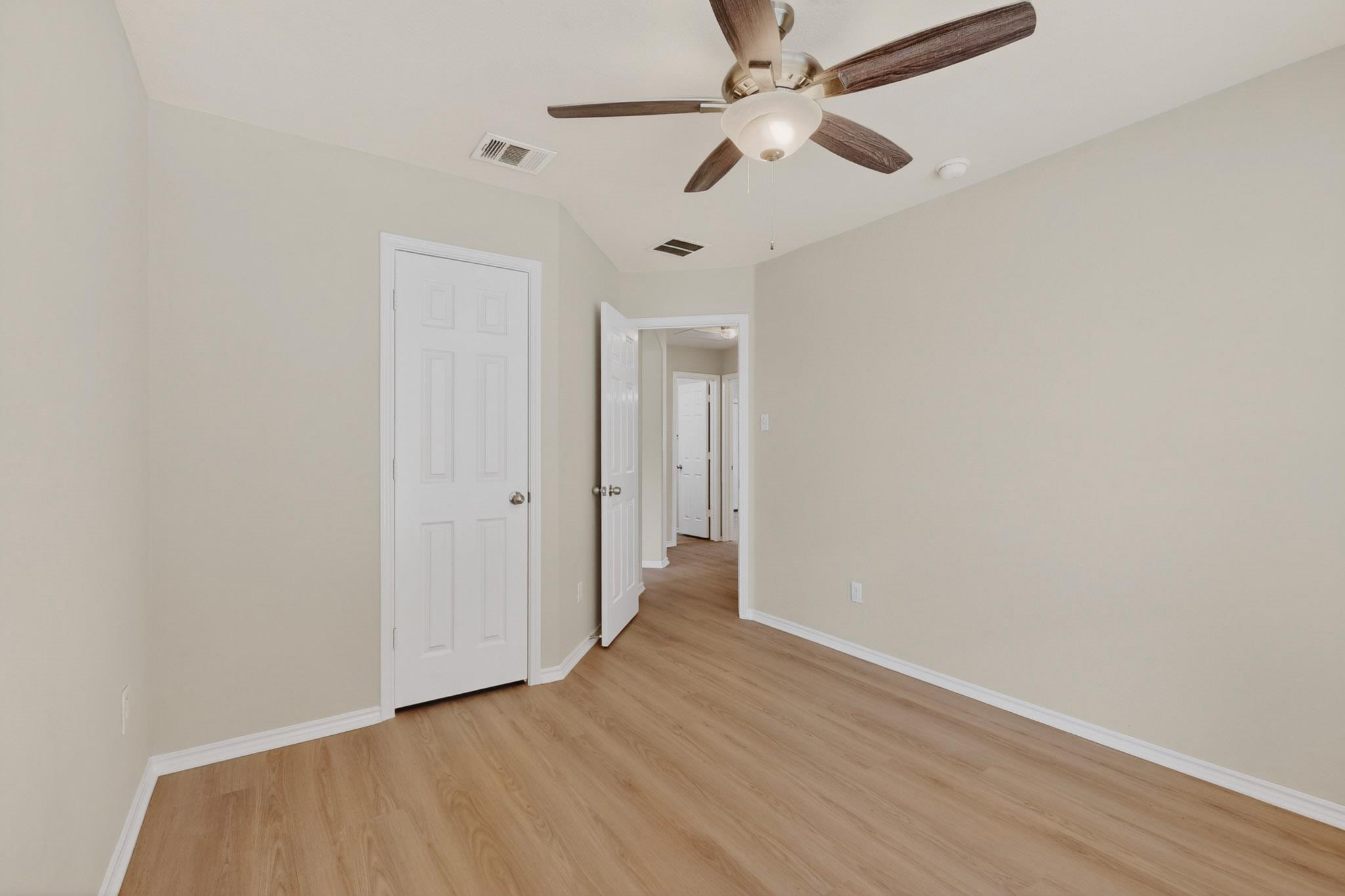 211 Lidell St, Hutto, TX 78634