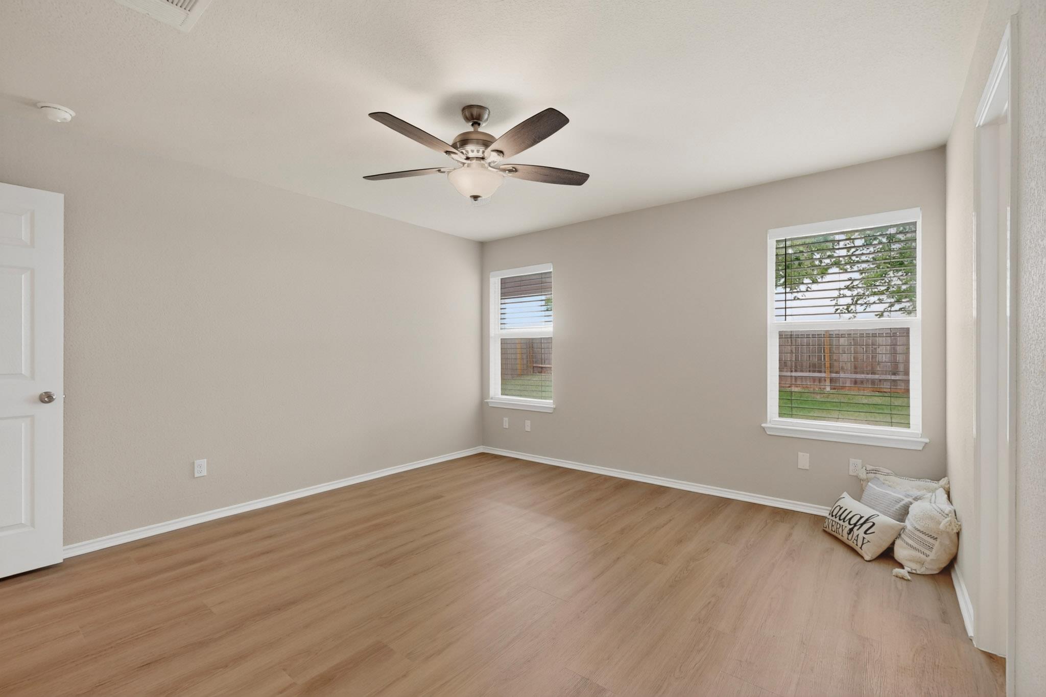 211 Lidell St, Hutto, TX 78634