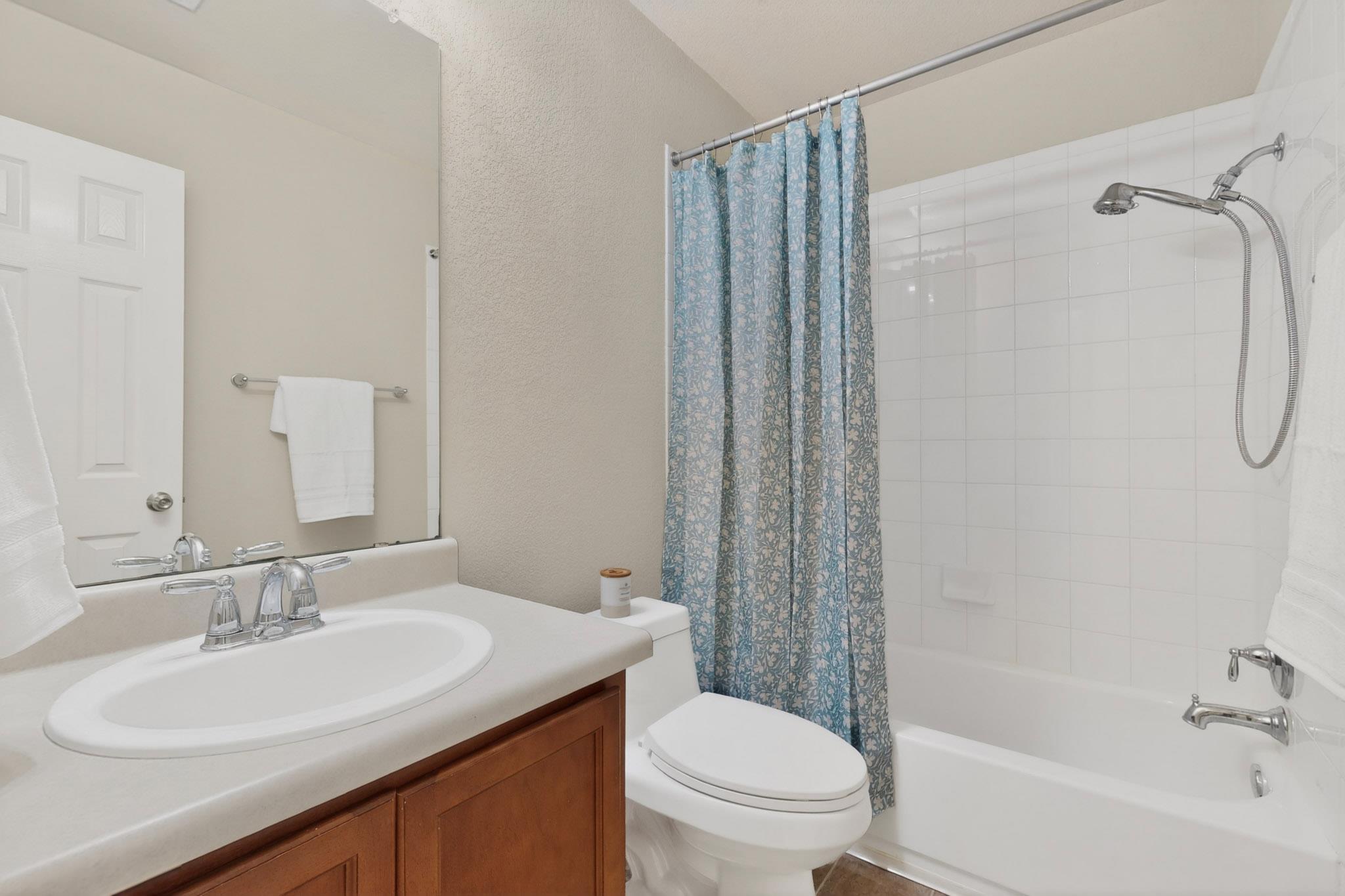 211 Lidell St, Hutto, TX 78634