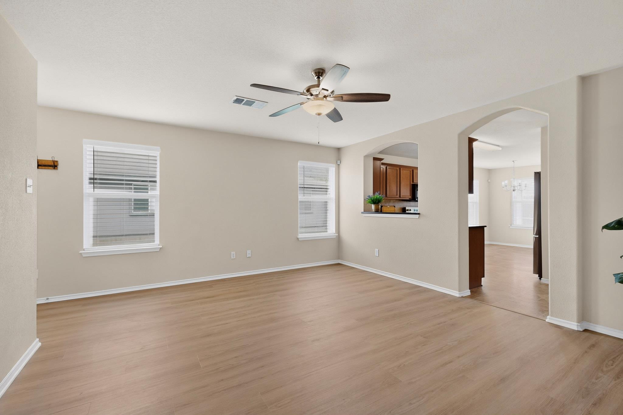 211 Lidell St, Hutto, TX 78634