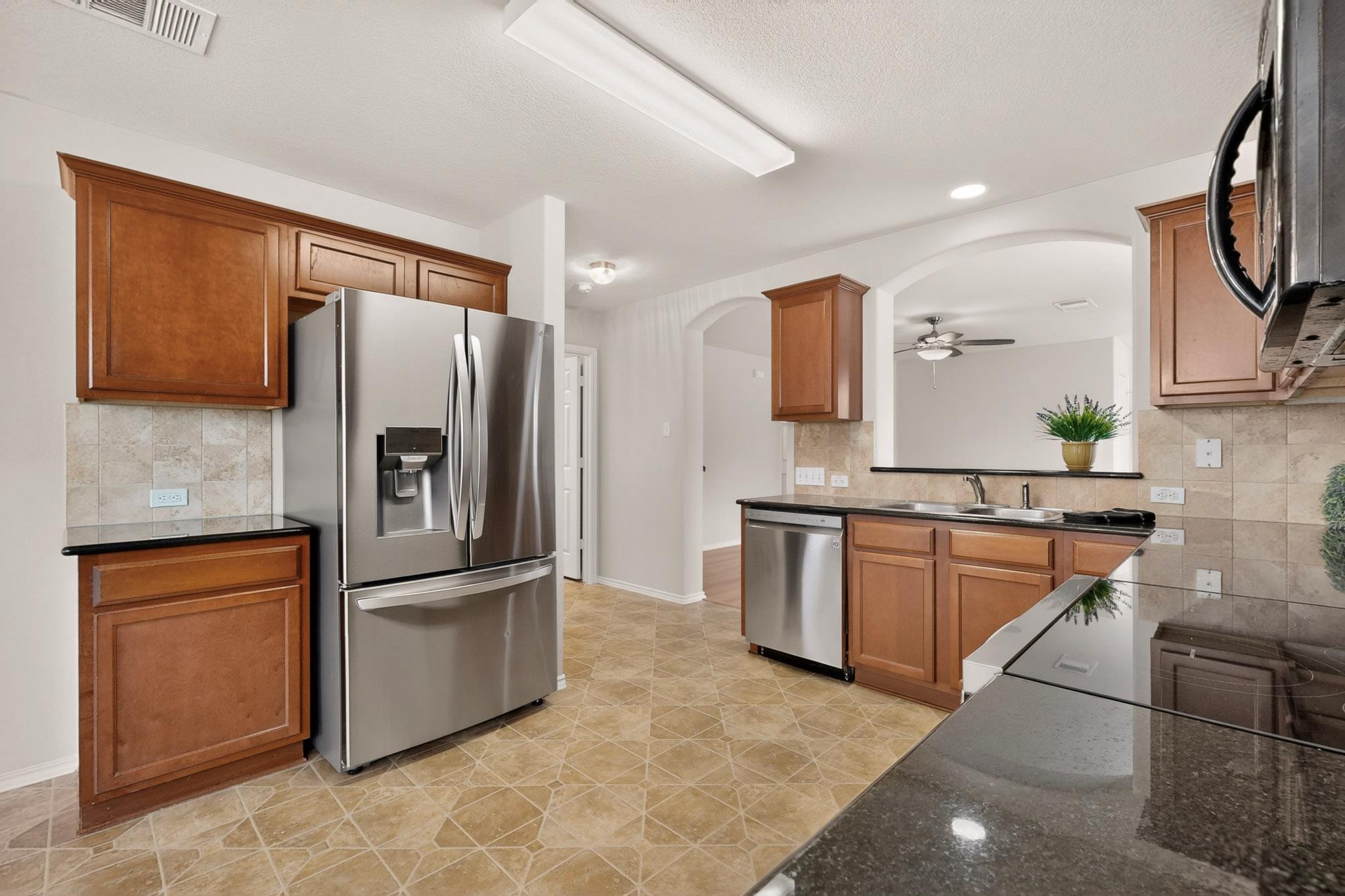 211 Lidell St, Hutto, TX 78634