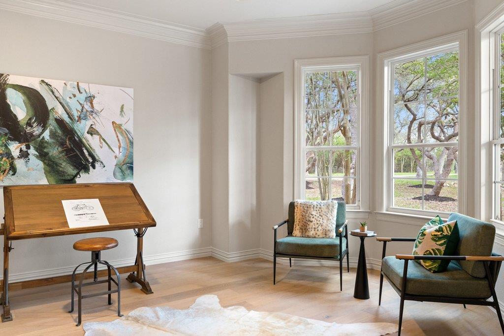 999 Enchanted Oaks Dr, Driftwood, TX 78619