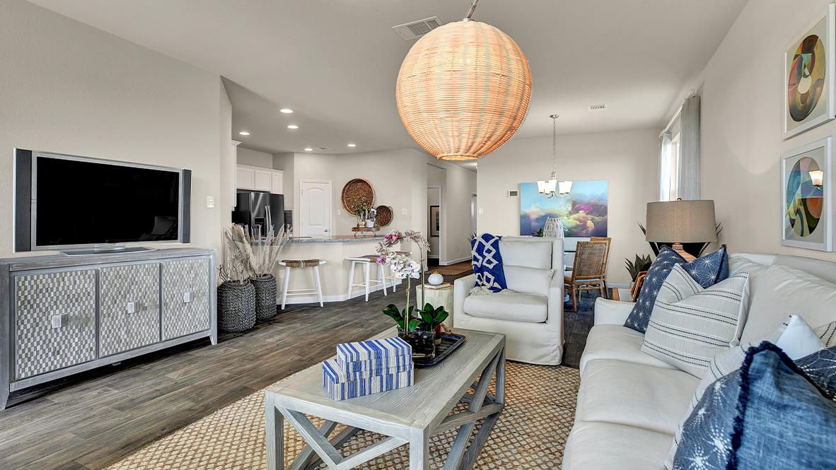 109 Little Walnut Cv, Kyle, TX 78640