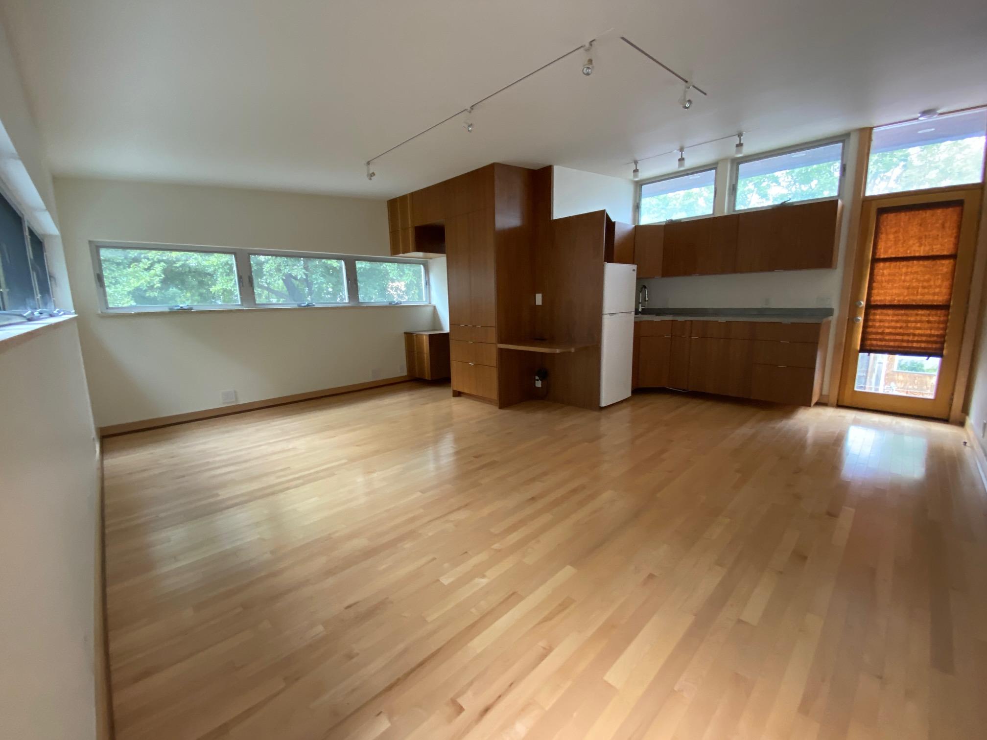 1605 Newfield Ln # B, Austin, TX 78703