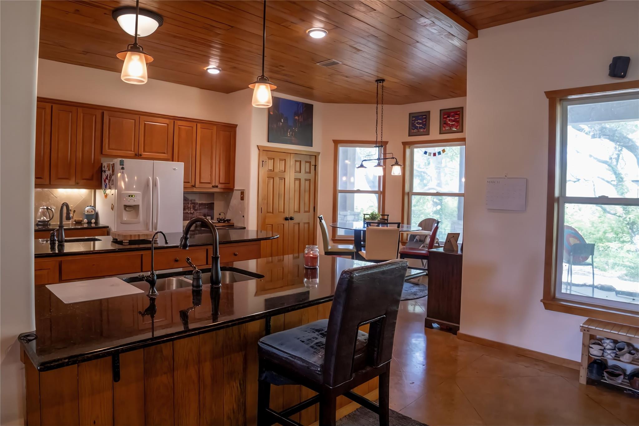 100 Mockingbird Hill Ln, Leander, TX 78641