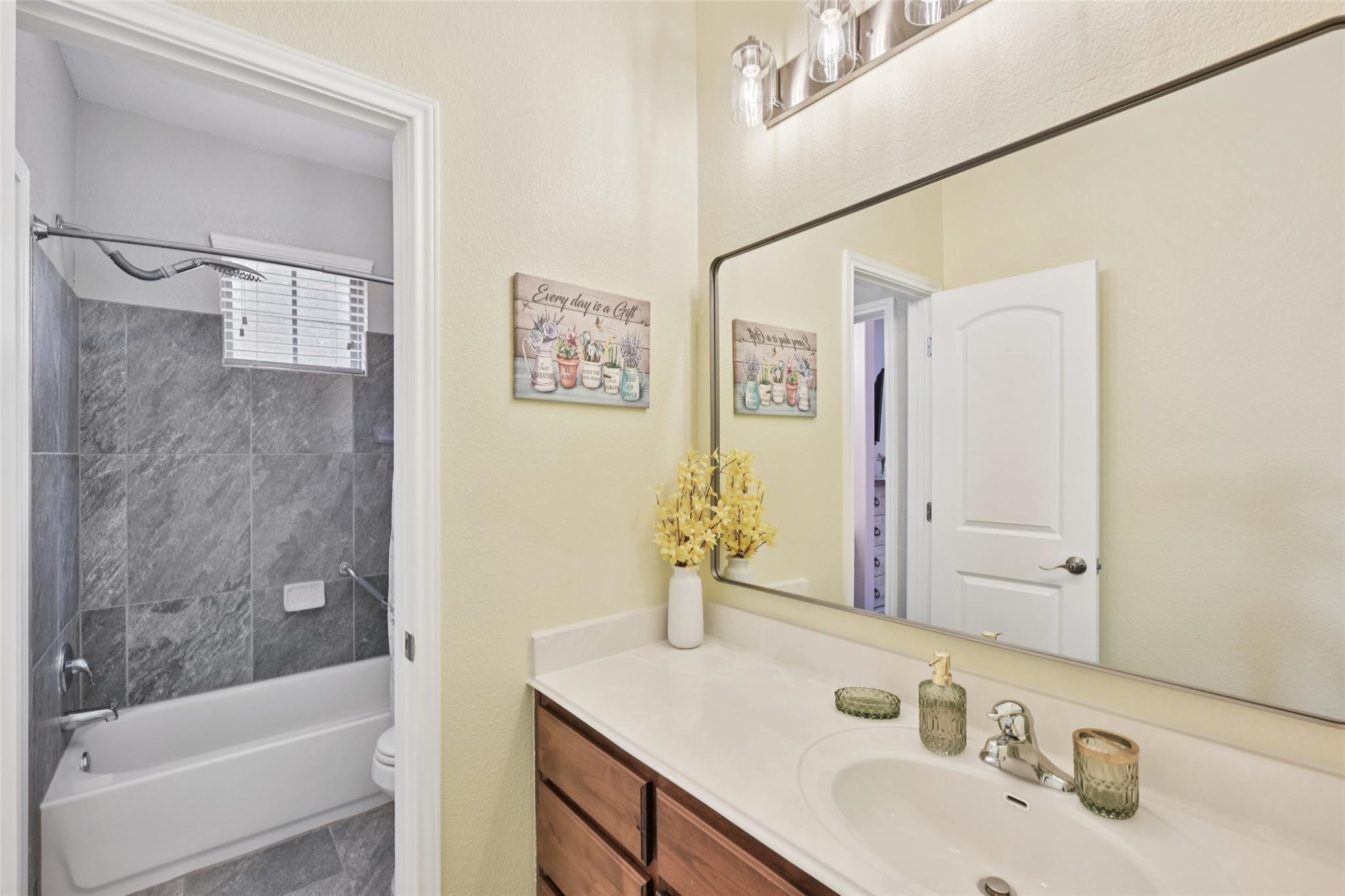 1206 Sanders, Kyle, TX 78640