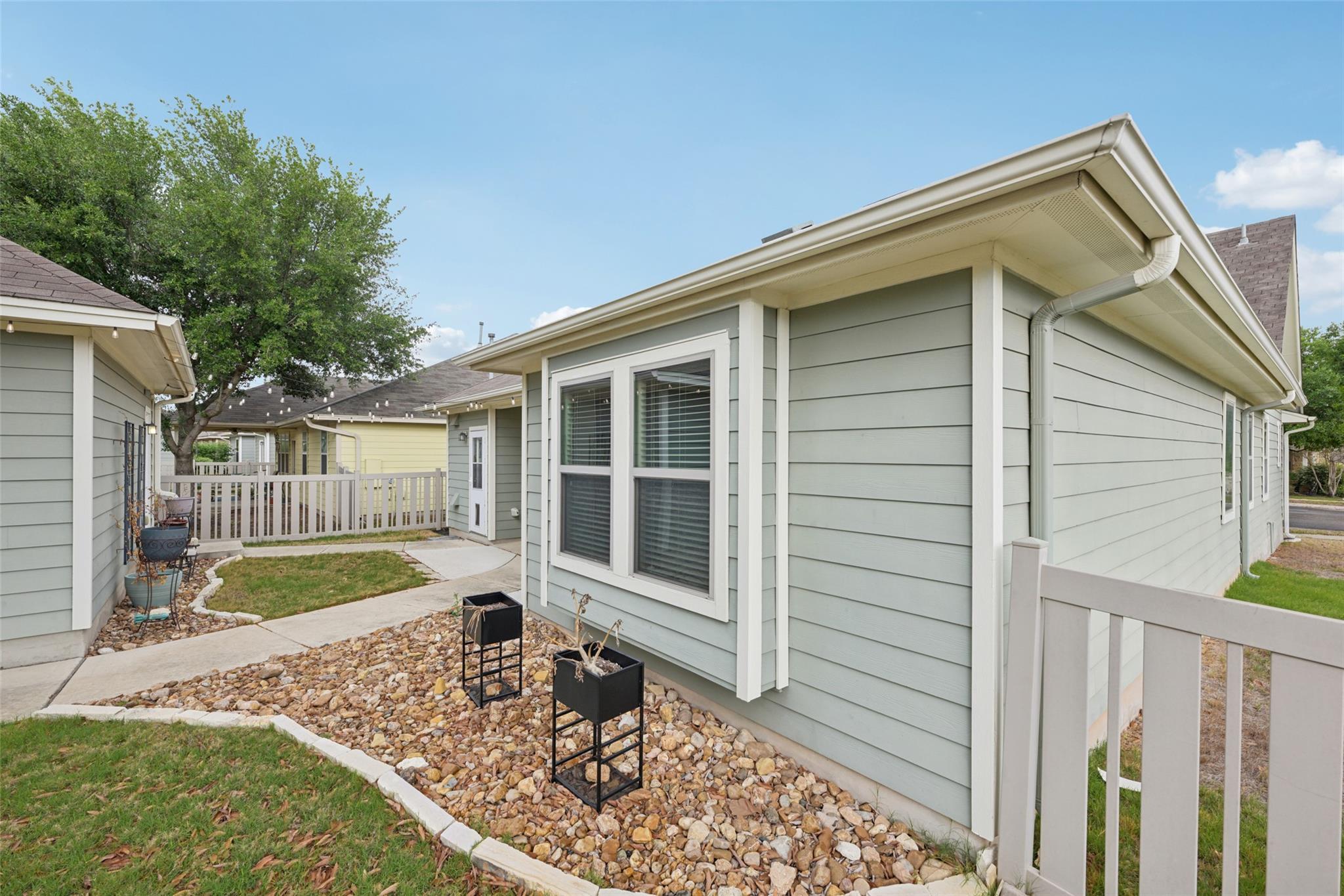 1206 Sanders, Kyle, TX 78640