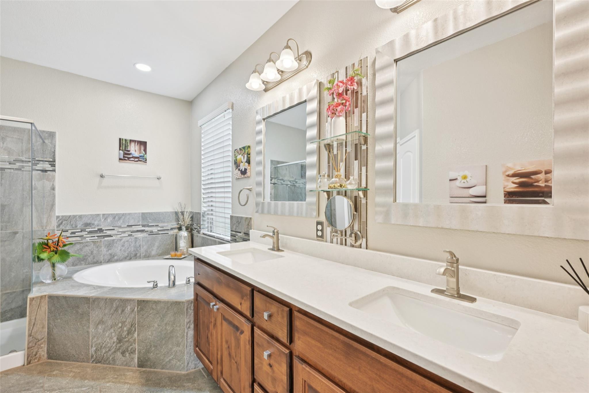 1206 Sanders, Kyle, TX 78640