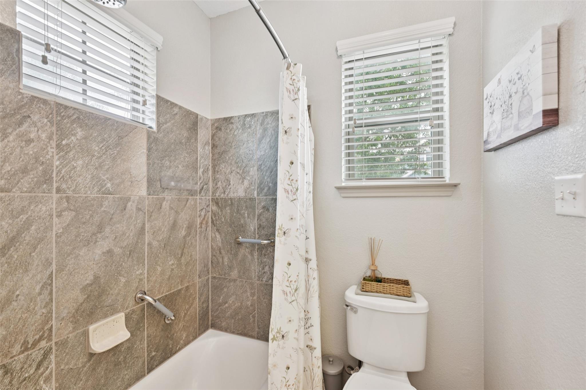 1206 Sanders, Kyle, TX 78640