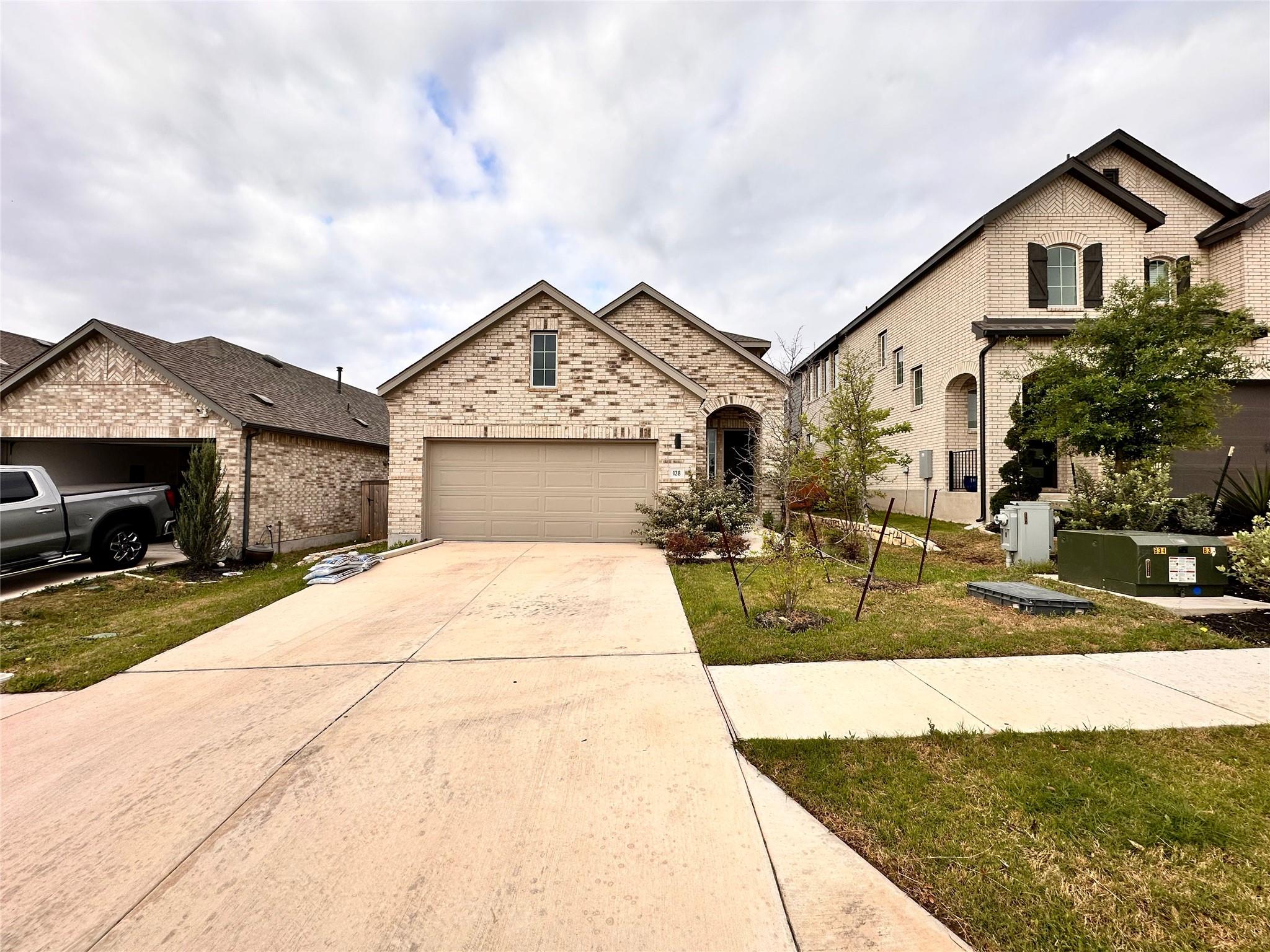 138 Blackwell Ln, Kyle, TX 78640