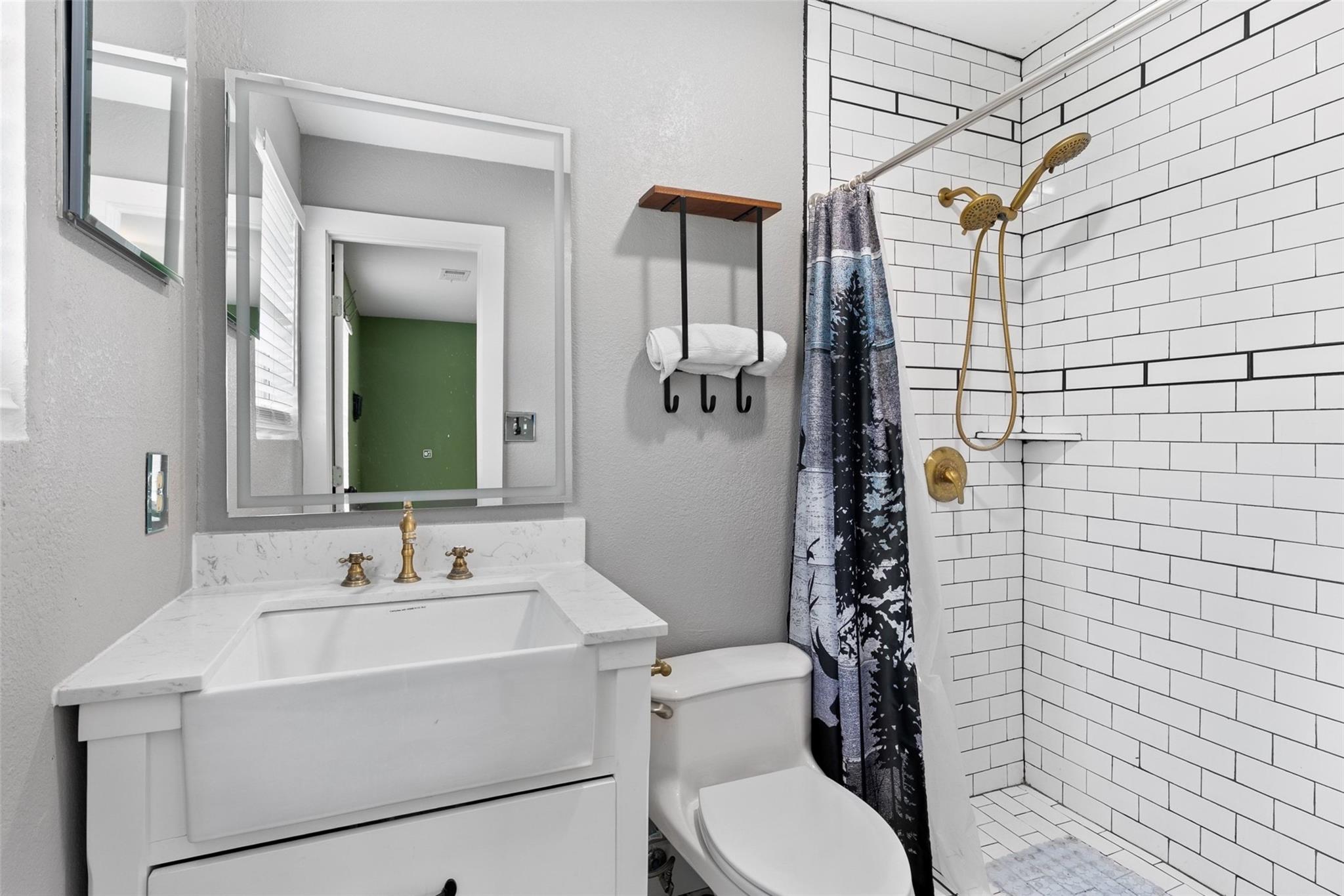 274 Old Austin Trl, Elgin, TX 78621