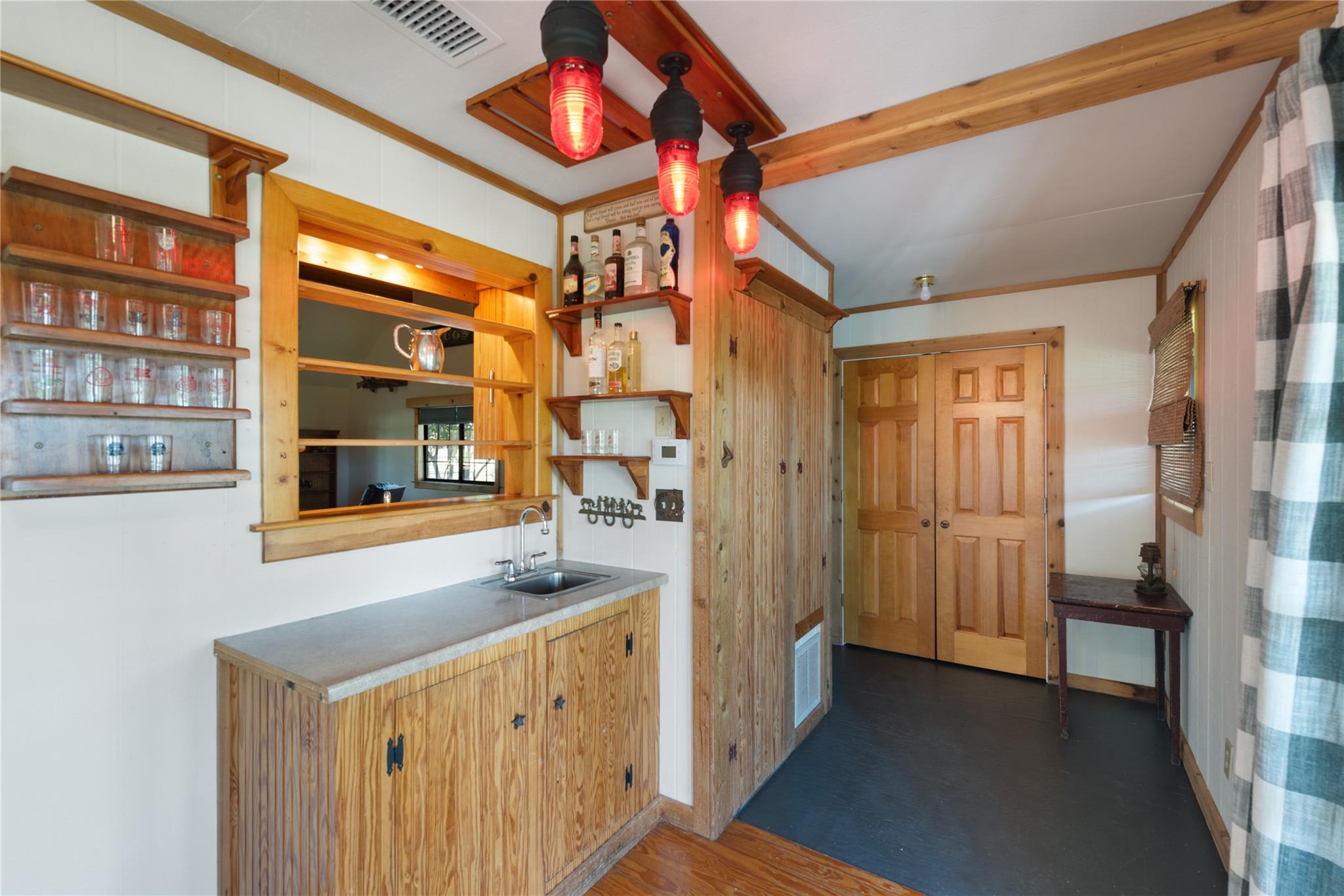 4923 County Road 110, Burnet, TX 78611