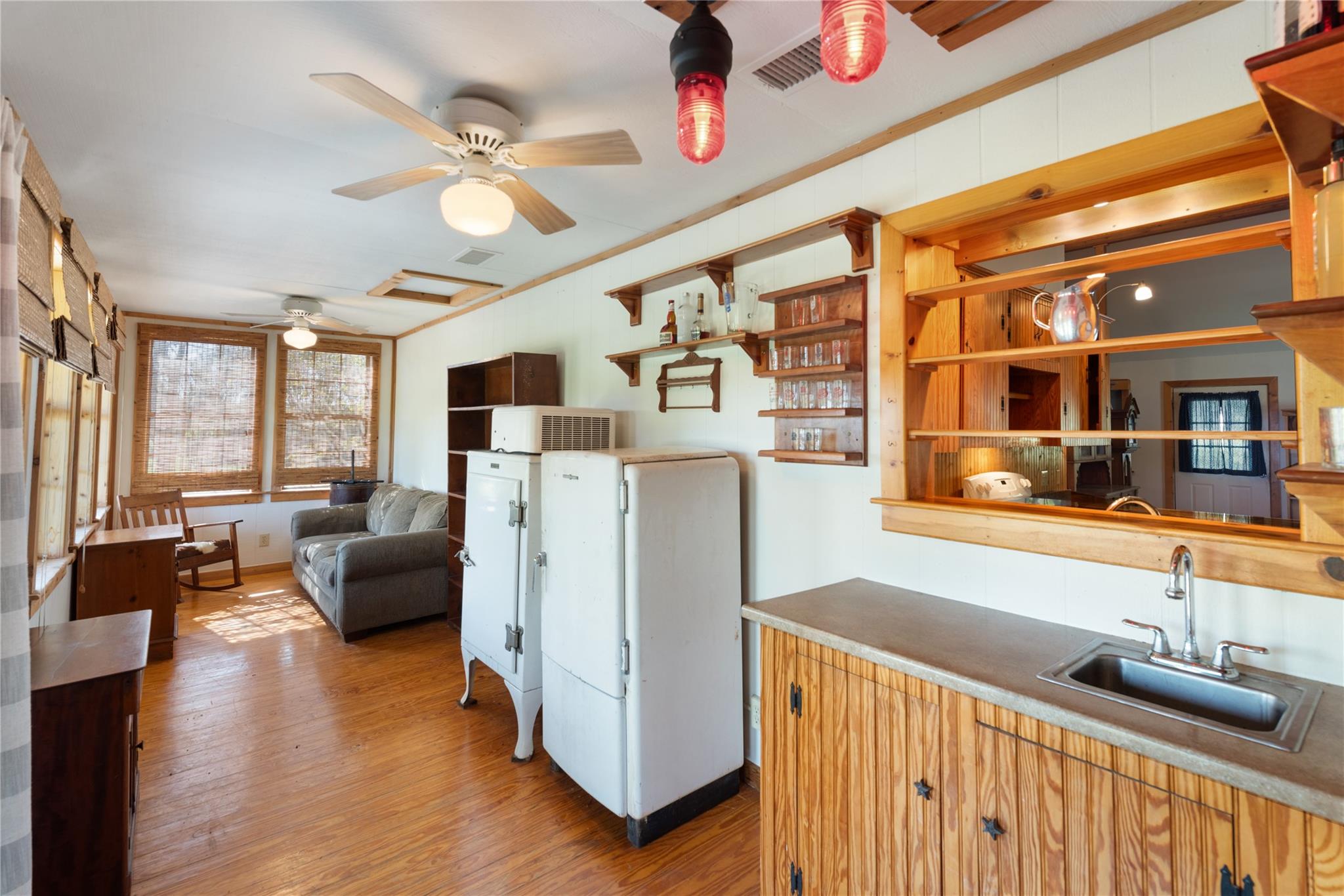 4923 County Road 110, Burnet, TX 78611