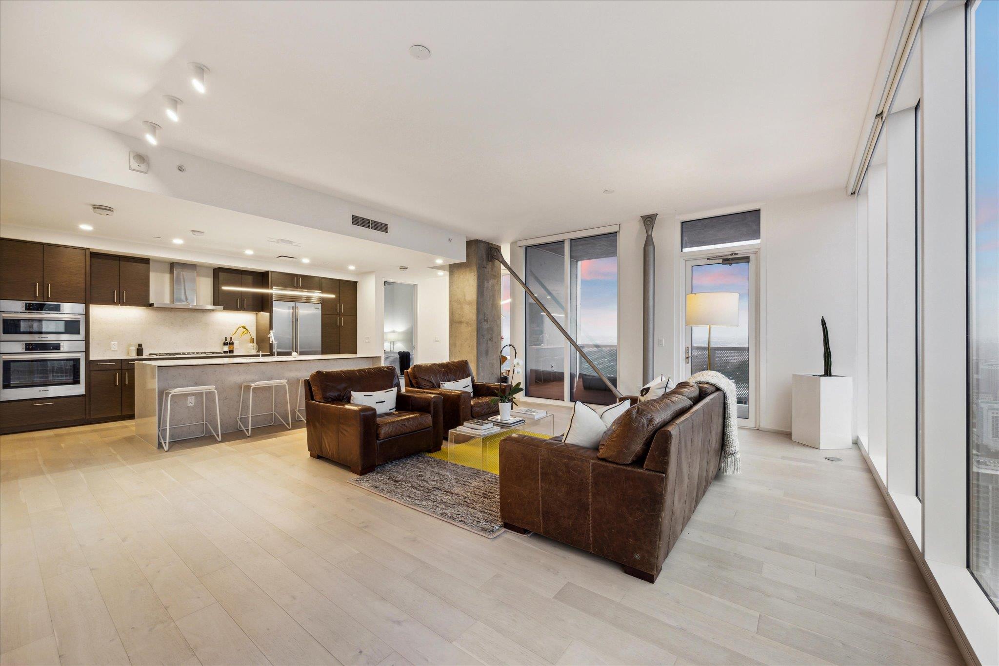 301 West Ave # 4703, Austin, TX 78701