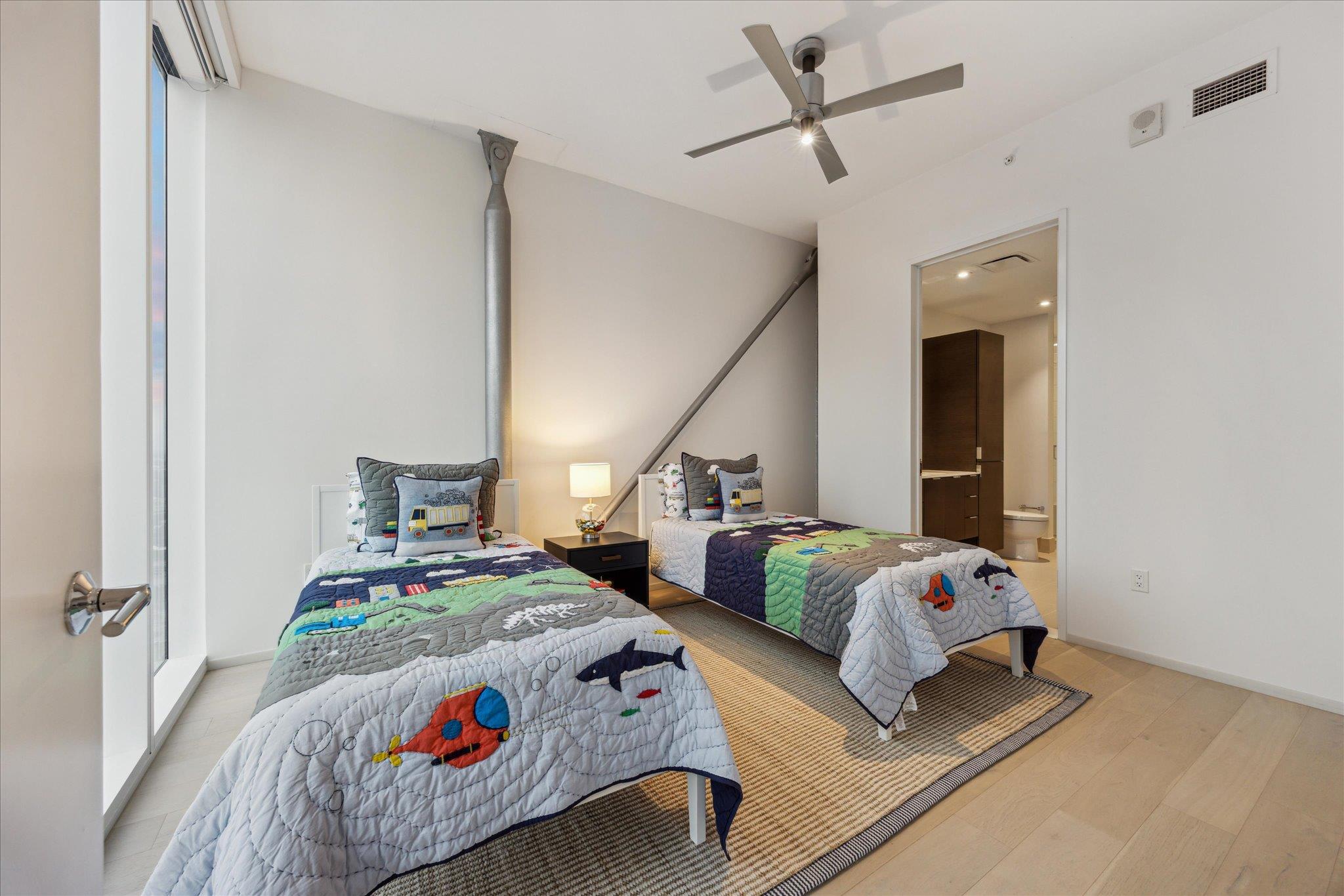 301 West Ave # 4703, Austin, TX 78701