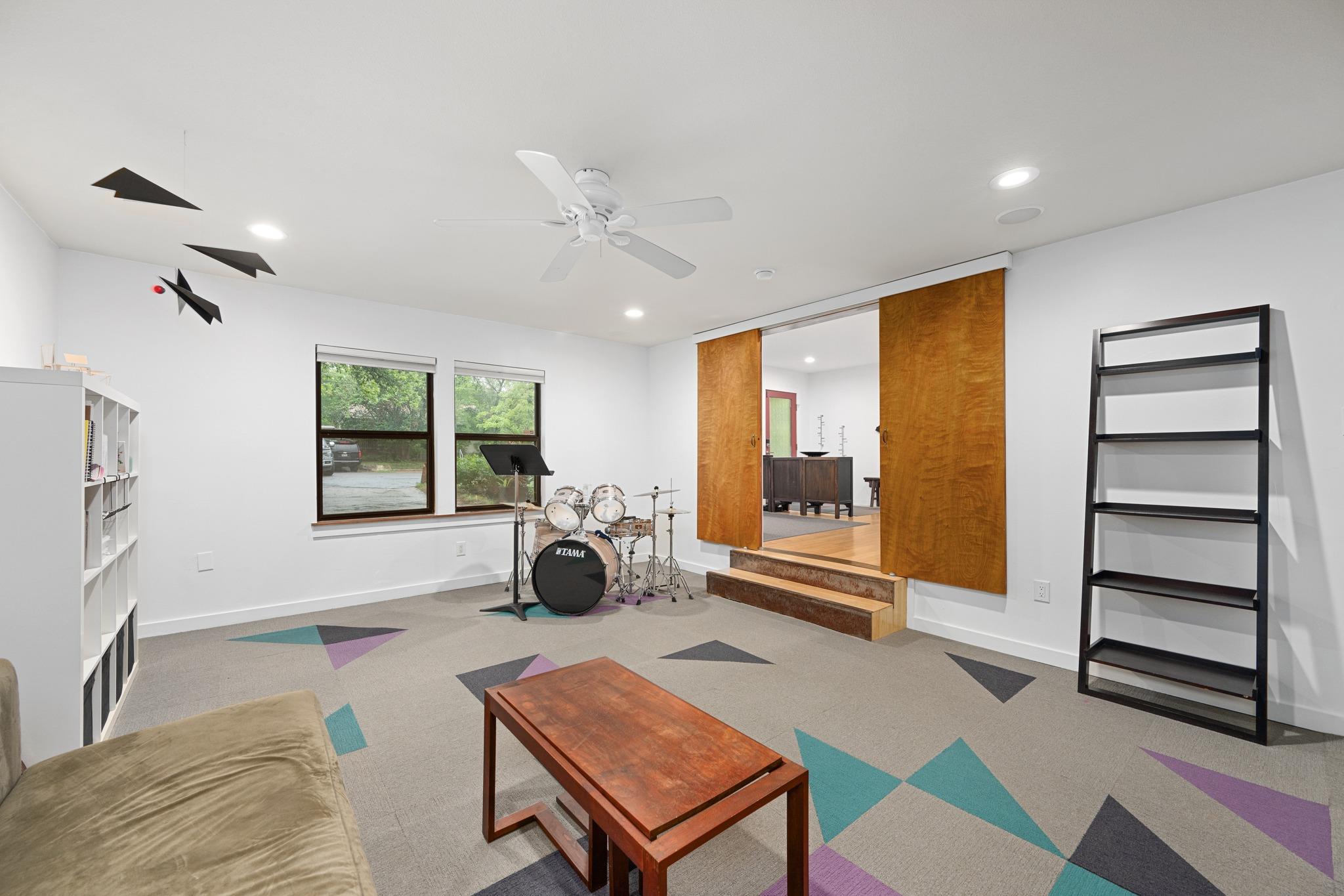 2111 Wright St, Austin, TX 78704