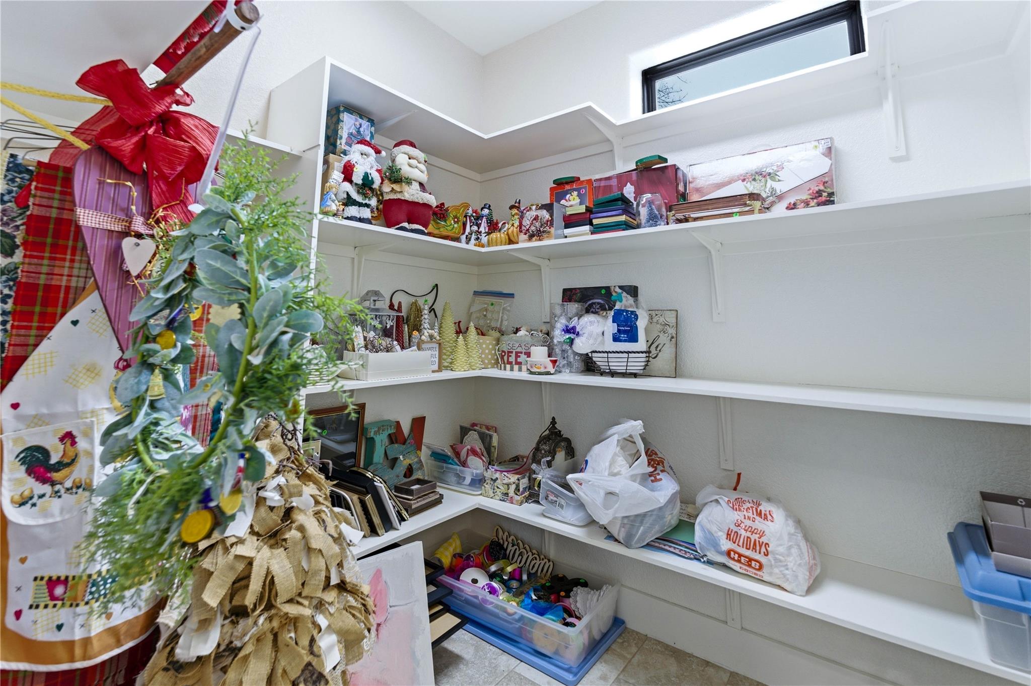 203 Unit B Champions Blvd # B, La Vernia, TX 78121