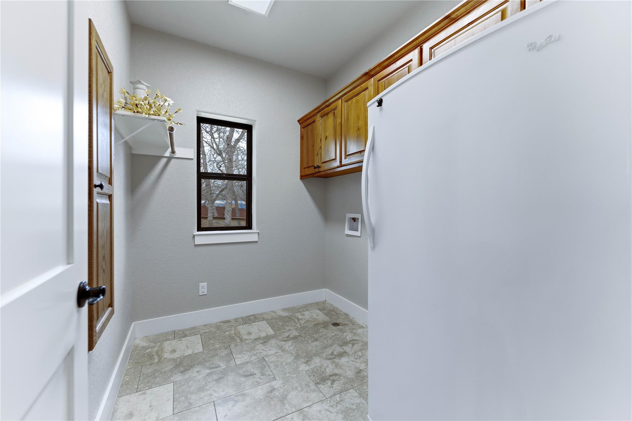 203 Unit B Champions Blvd # B, La Vernia, TX 78121