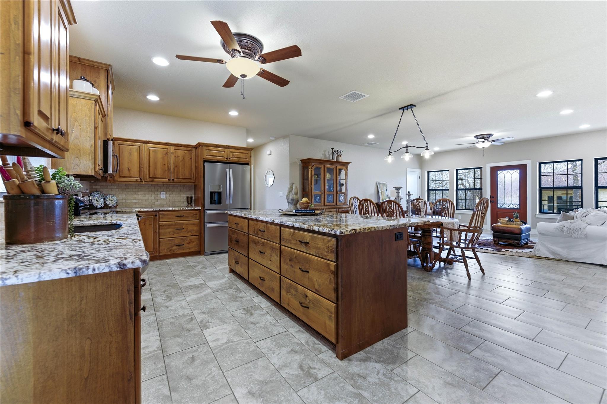 203 Unit B Champions Blvd # B, La Vernia, TX 78121