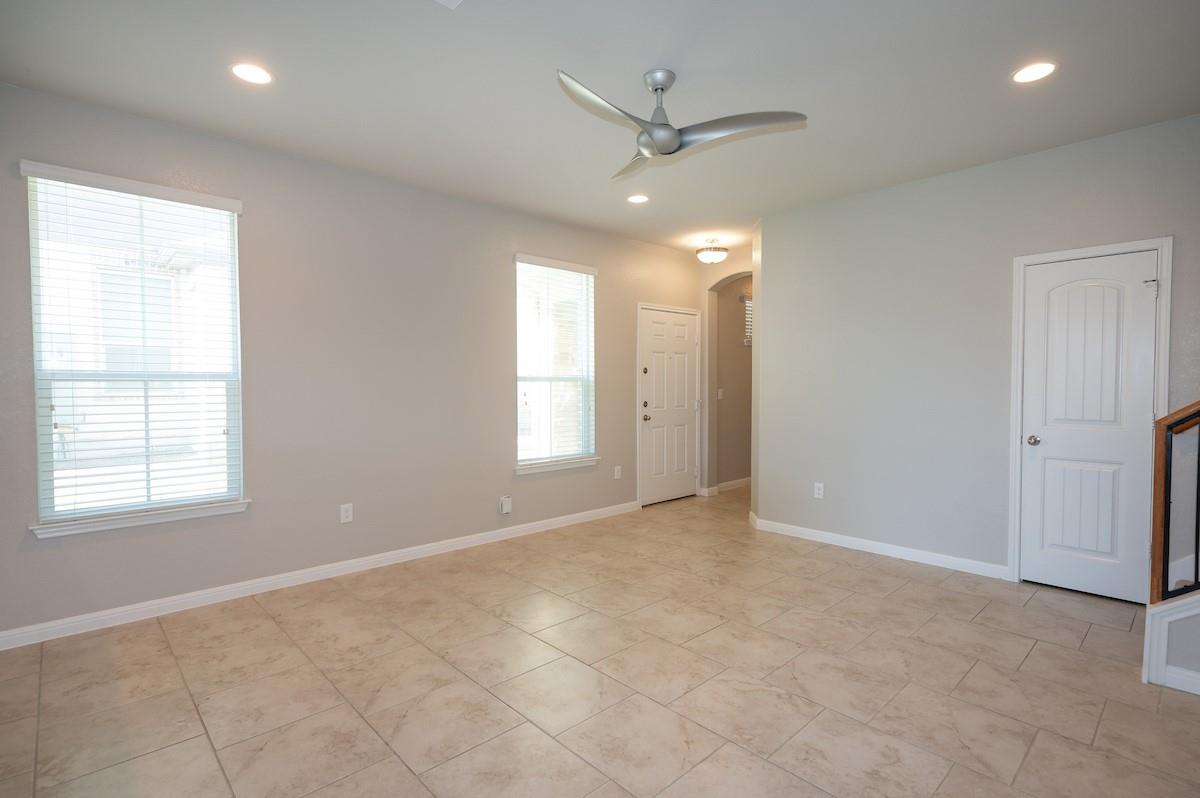 415 Epiphany Ln, Pflugerville, TX 78660