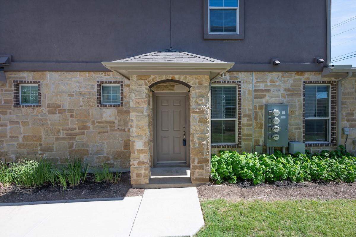 415 Epiphany Ln, Pflugerville, TX 78660