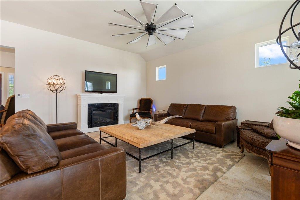 309 Singing Sumac Way, San Marcos, TX 78666