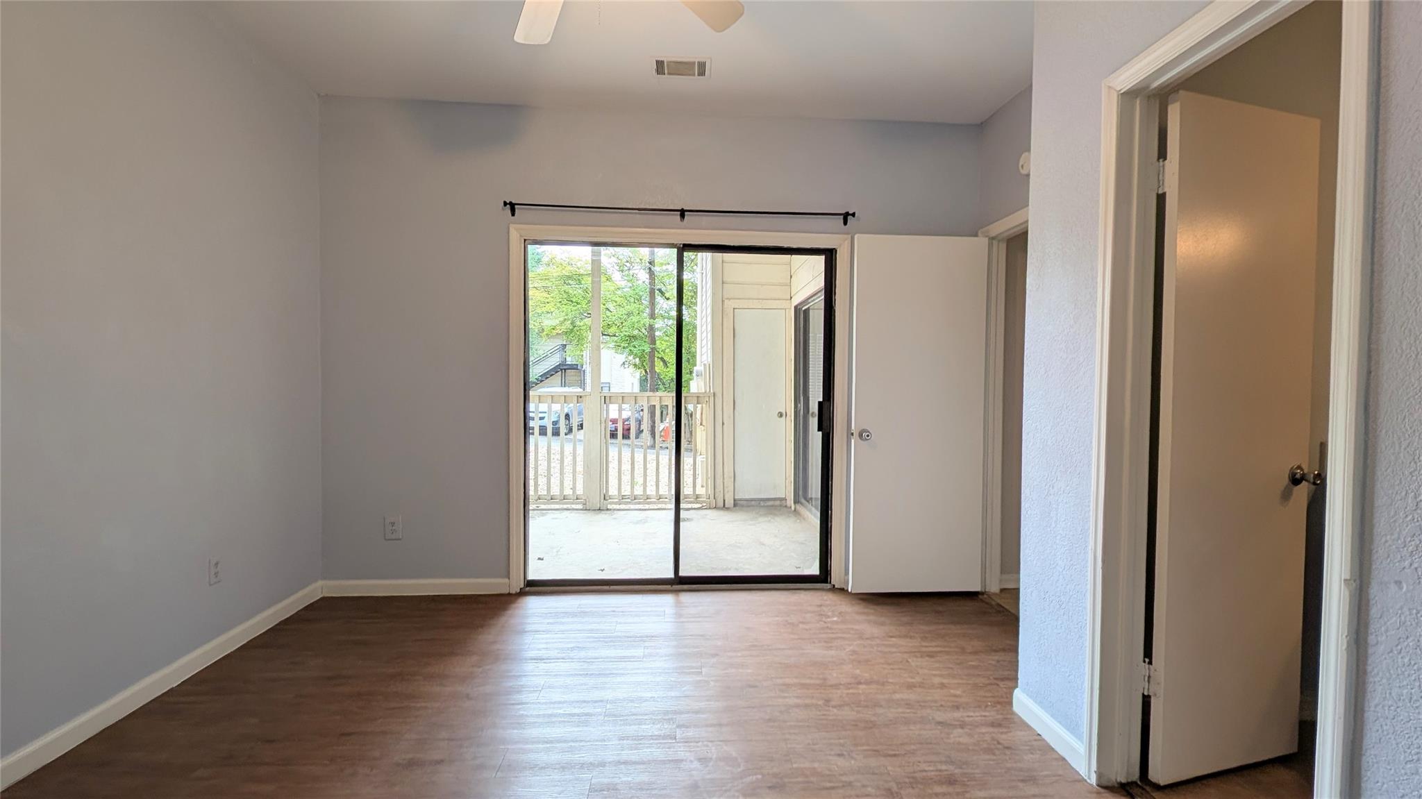 1013 Chestnut St # C2, San Marcos, TX 78666