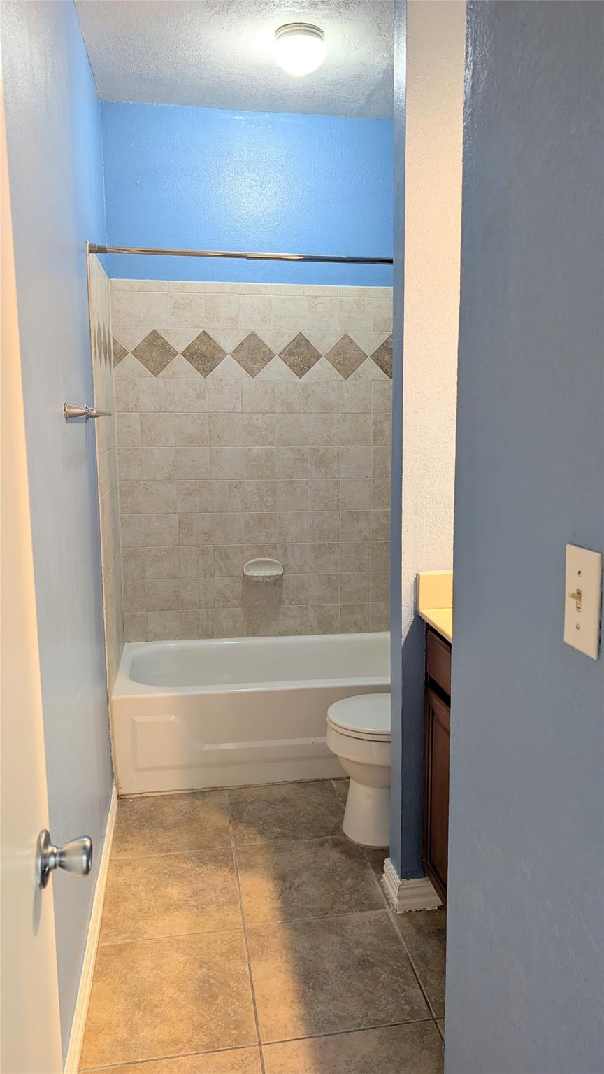 1013 Chestnut St # C2, San Marcos, TX 78666