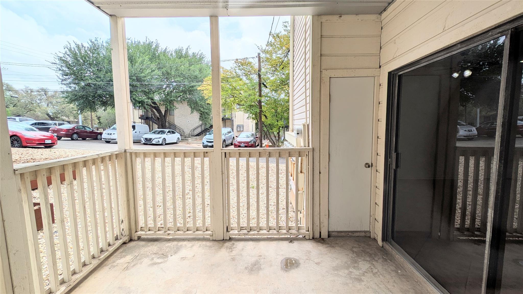 1013 Chestnut St # C2, San Marcos, TX 78666