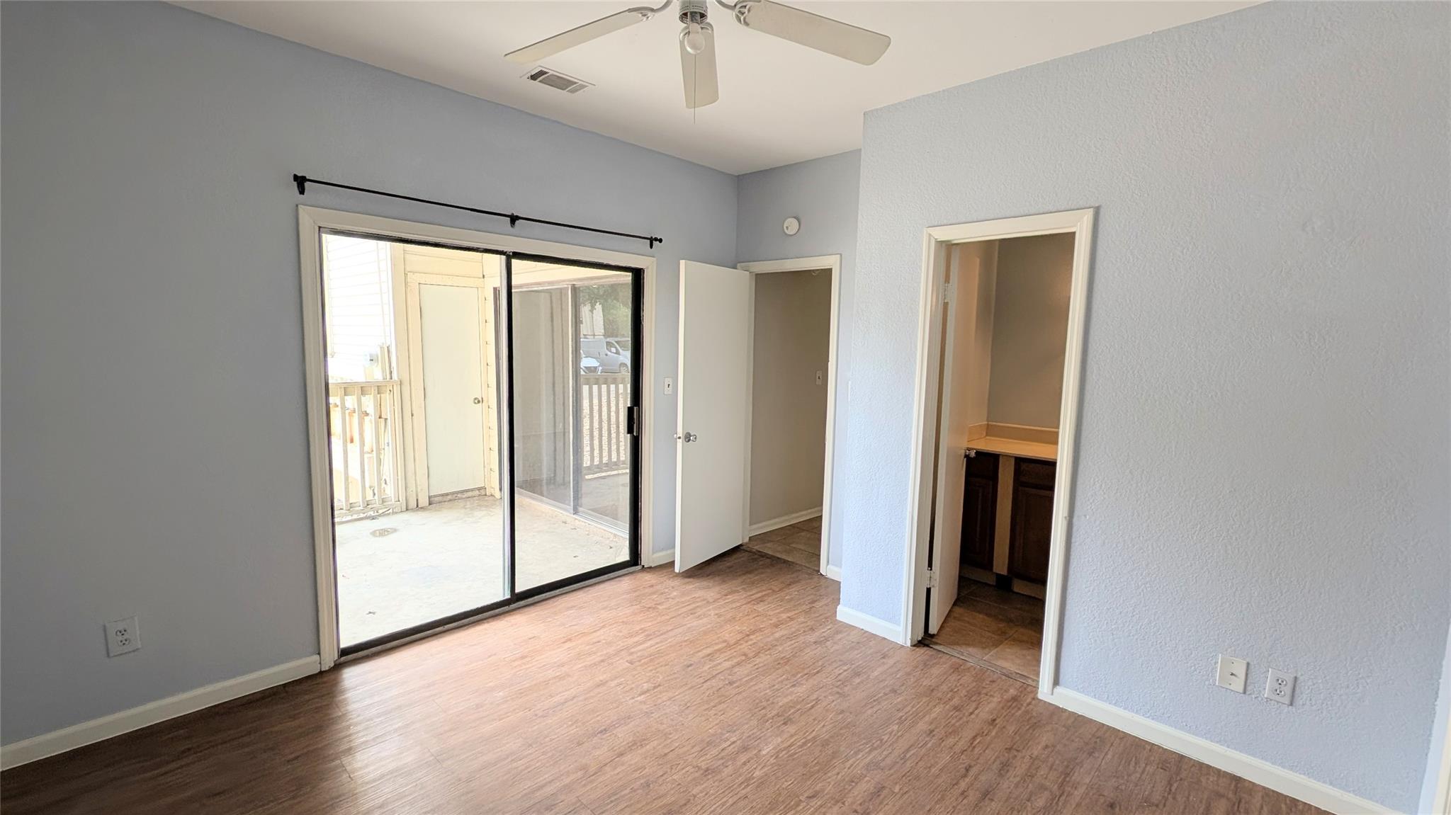 1013 Chestnut St # C2, San Marcos, TX 78666