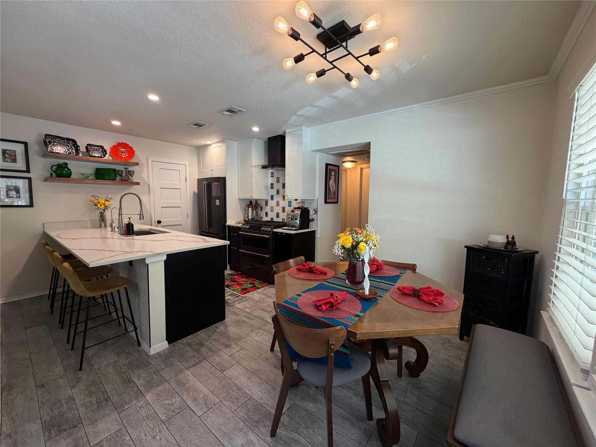 2626 Baxter Dr, Austin, TX 78745