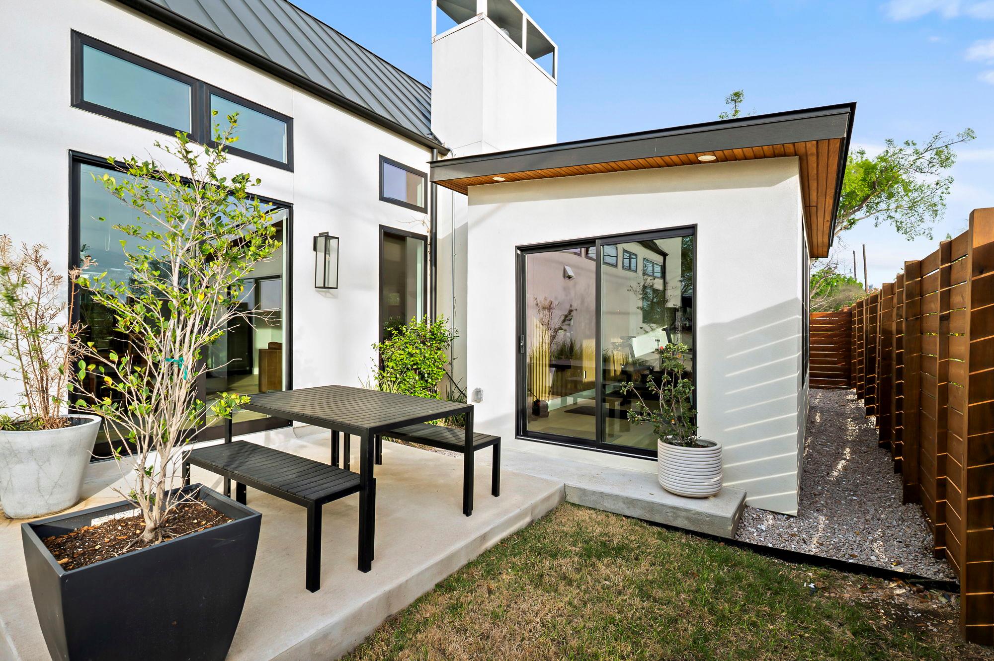 2116 Kenwood Ave, Austin, TX 78704