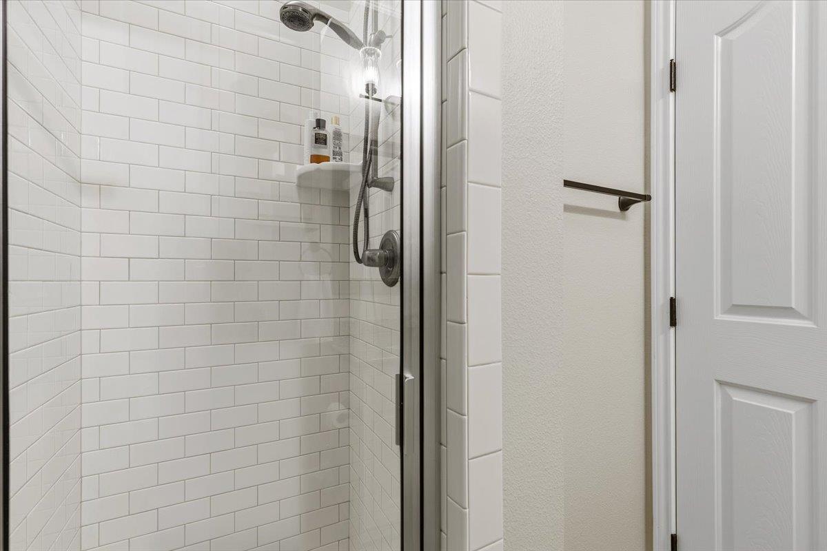 111 Axis Trl, Bastrop, TX 78602