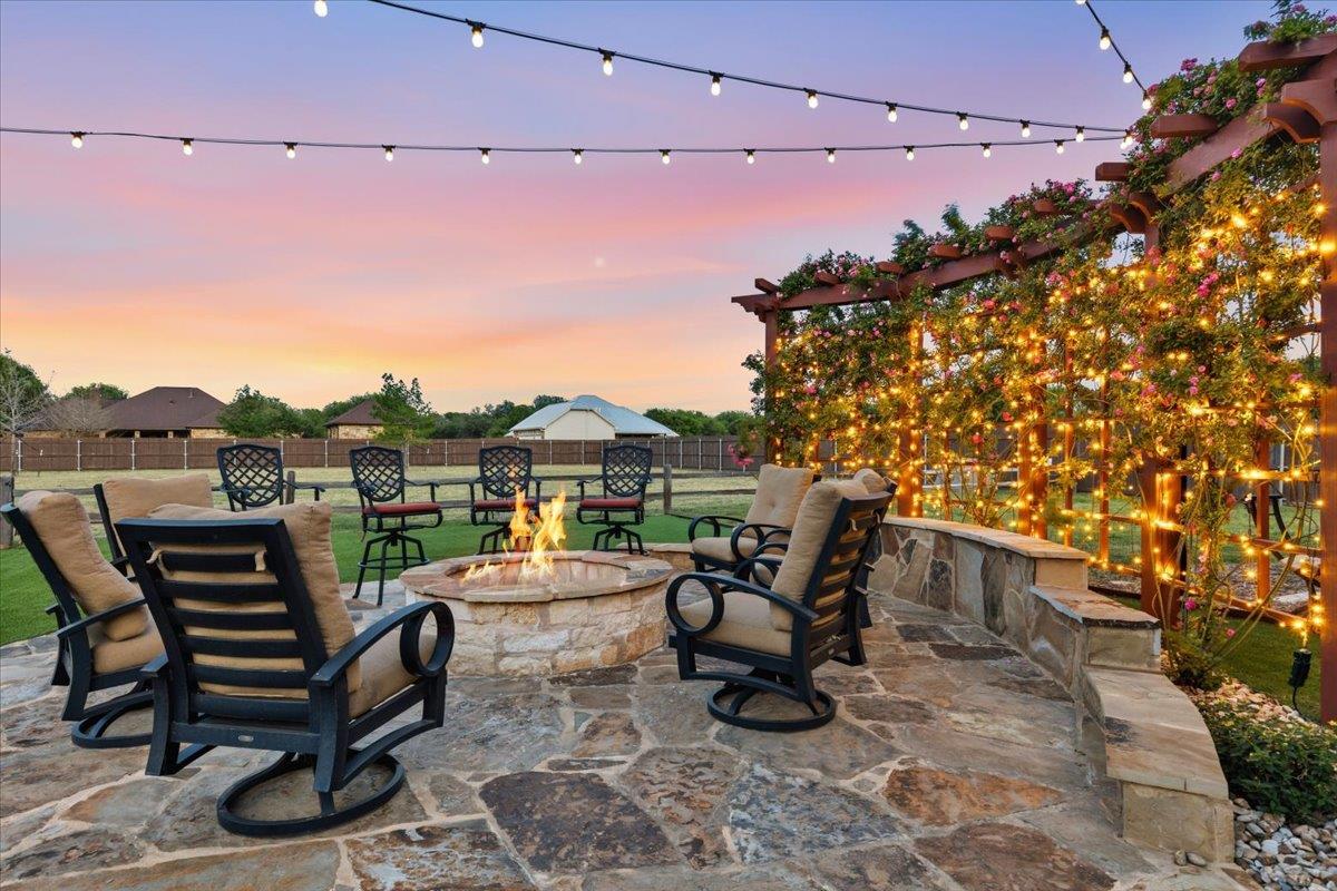 111 Axis Trl, Bastrop, TX 78602