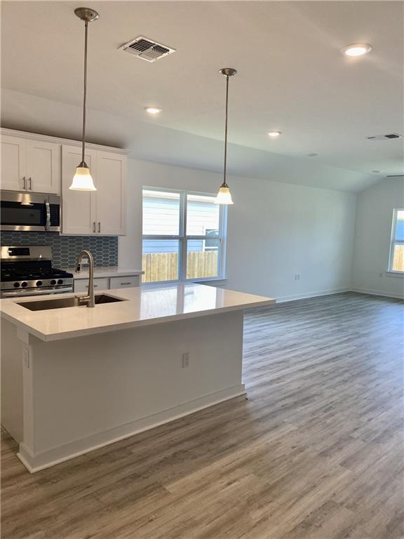 7611 Pewter Luster Bnd, Del Valle, TX 78617