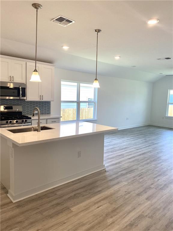 7611 Pewter Luster Bnd, Del Valle, TX 78617