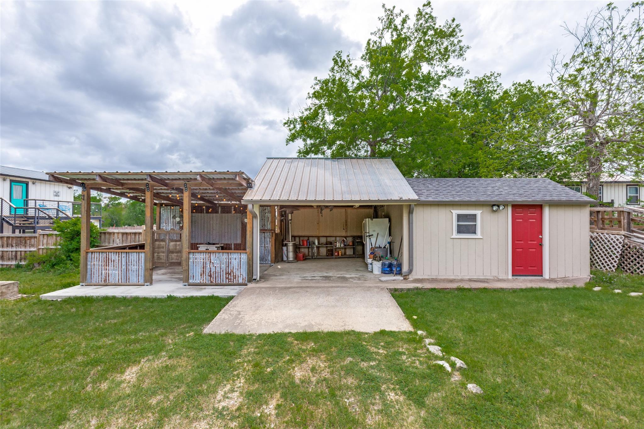 201 Church Hill Ln, Liberty Hill, TX 78642