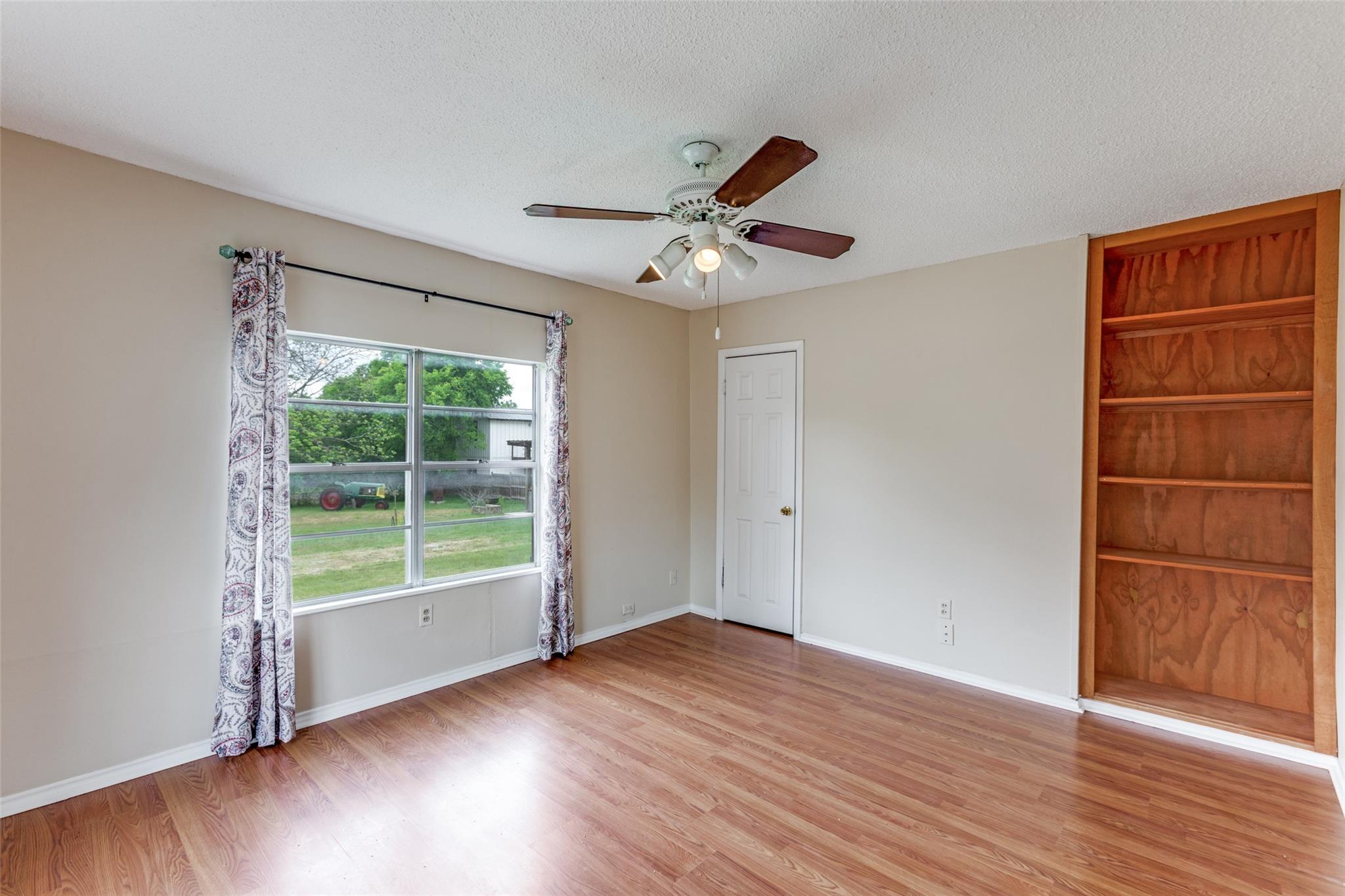 201 Church Hill Ln, Liberty Hill, TX 78642