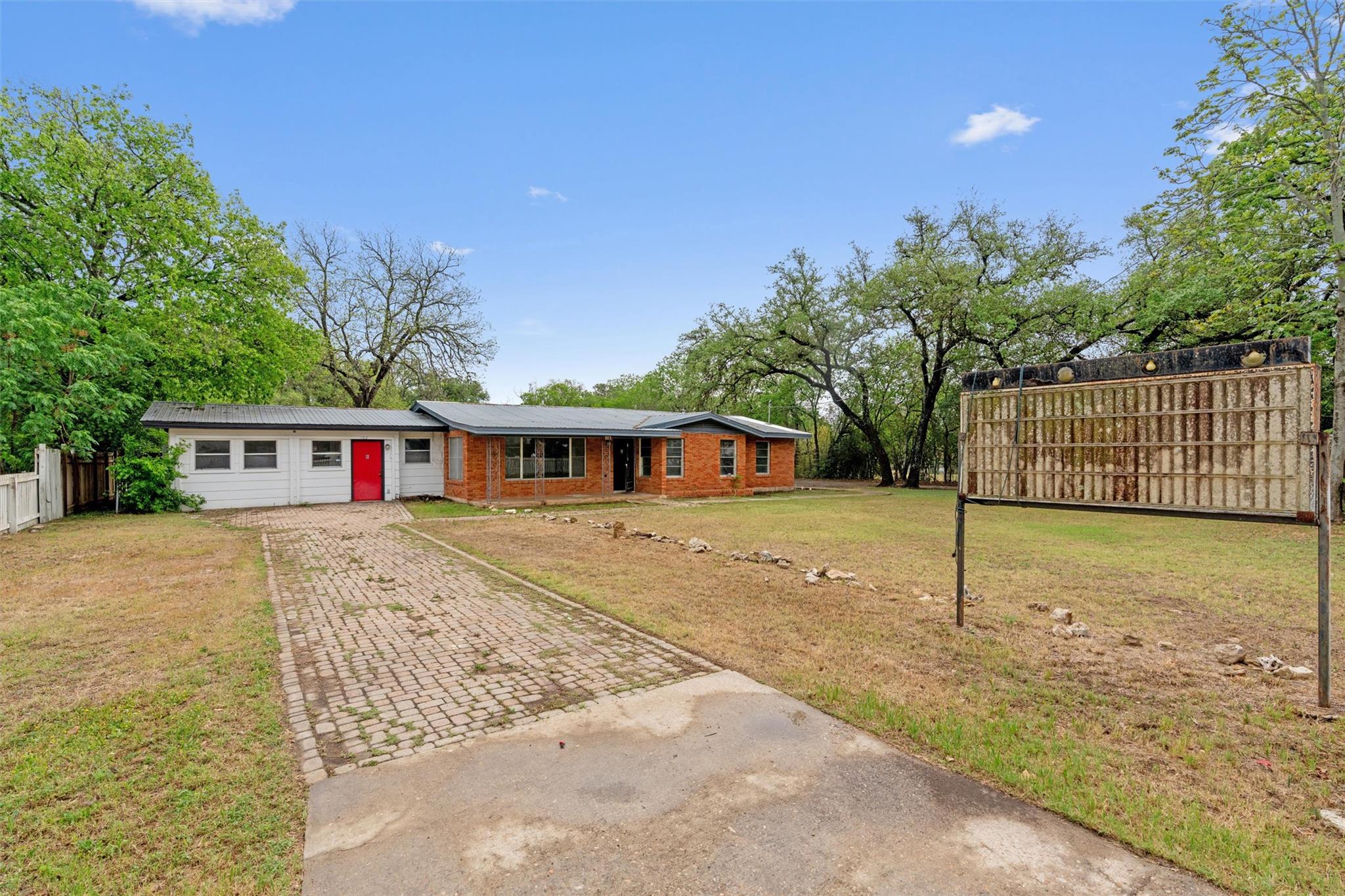 10205 Old Menchaca Rd, Austin, TX 78748
