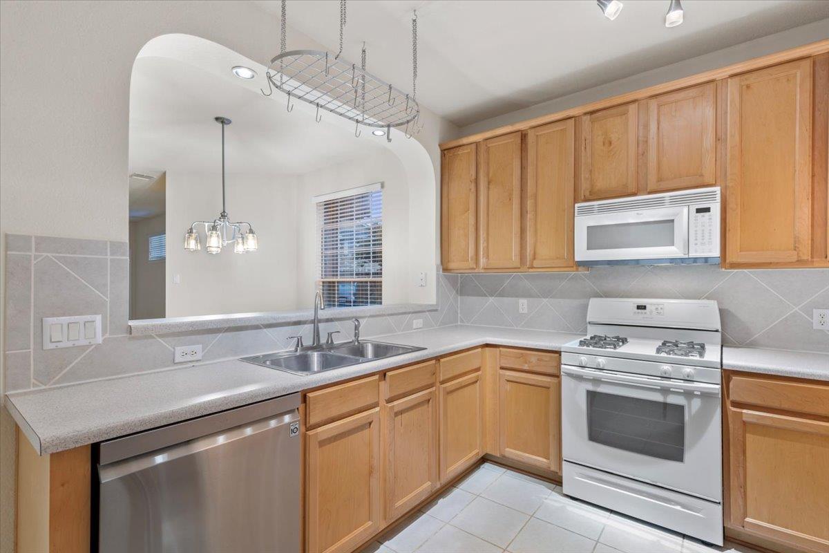16100 S Great Oaks Dr # 2802, Round Rock, TX 78681