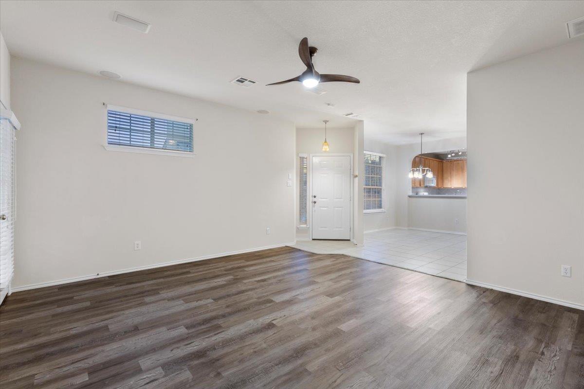 16100 S Great Oaks Dr # 2802, Round Rock, TX 78681